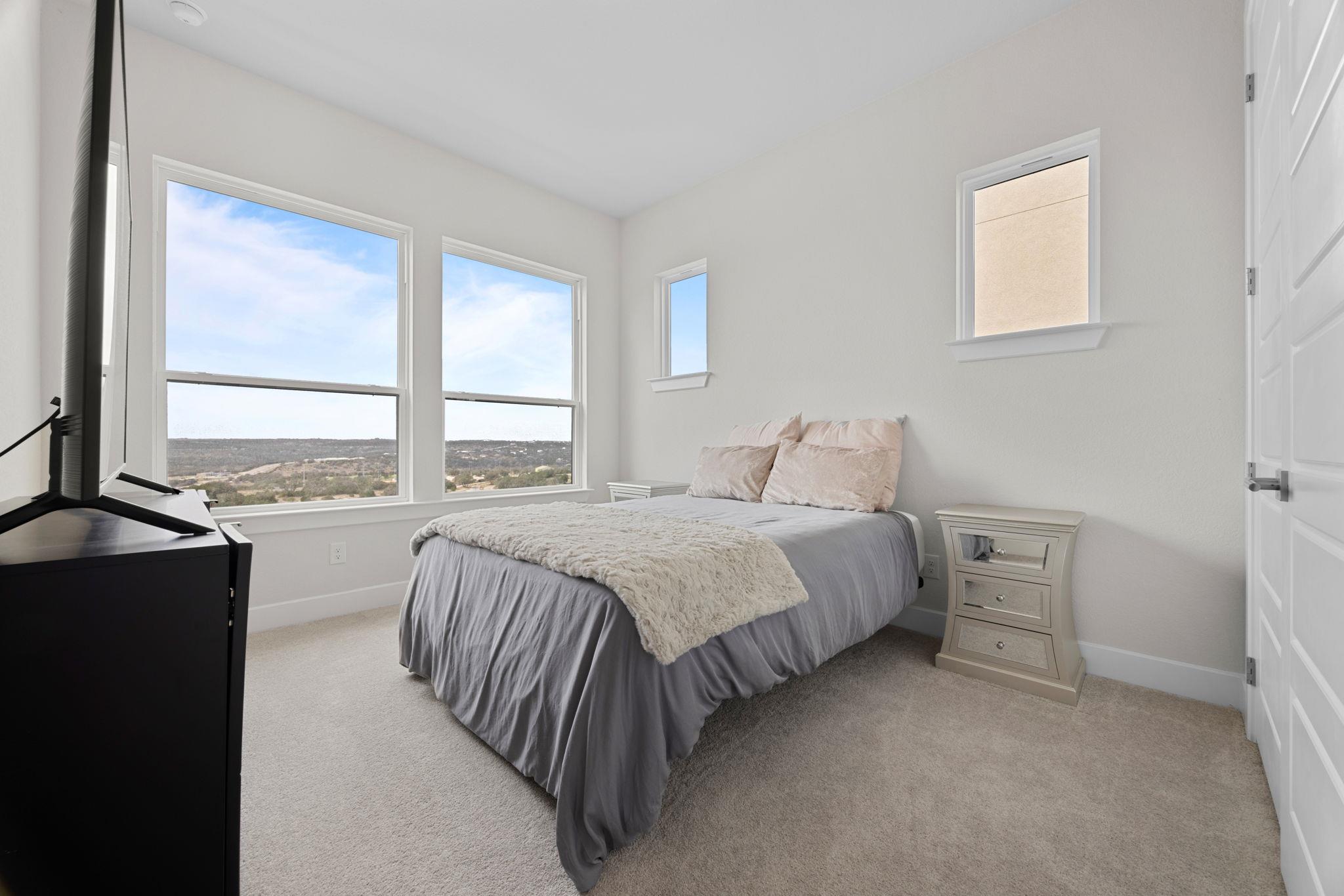 8 Doverland Dr, Austin, TX 78738