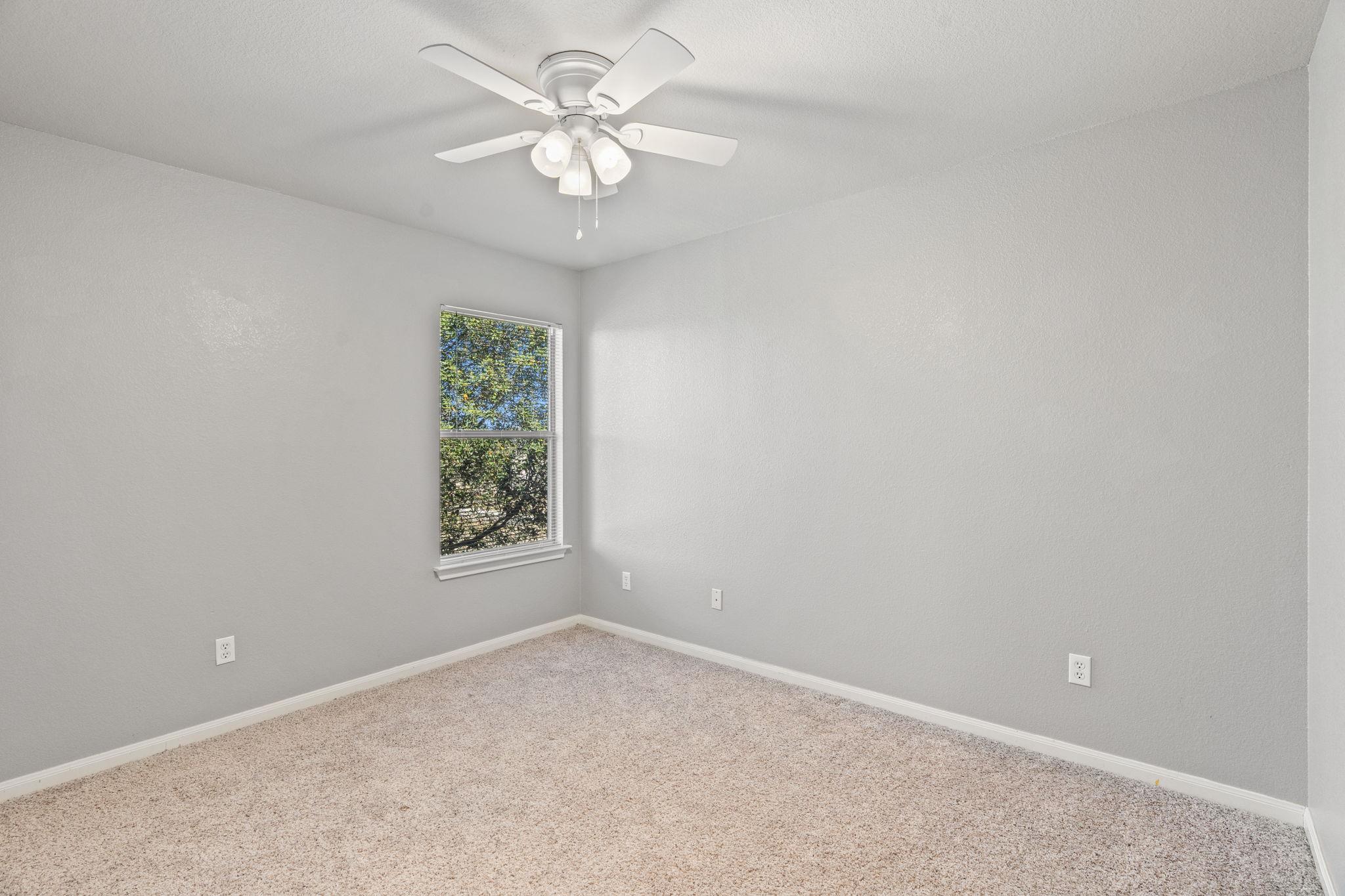 1021 Saint Helena Dr, Leander, TX 78641