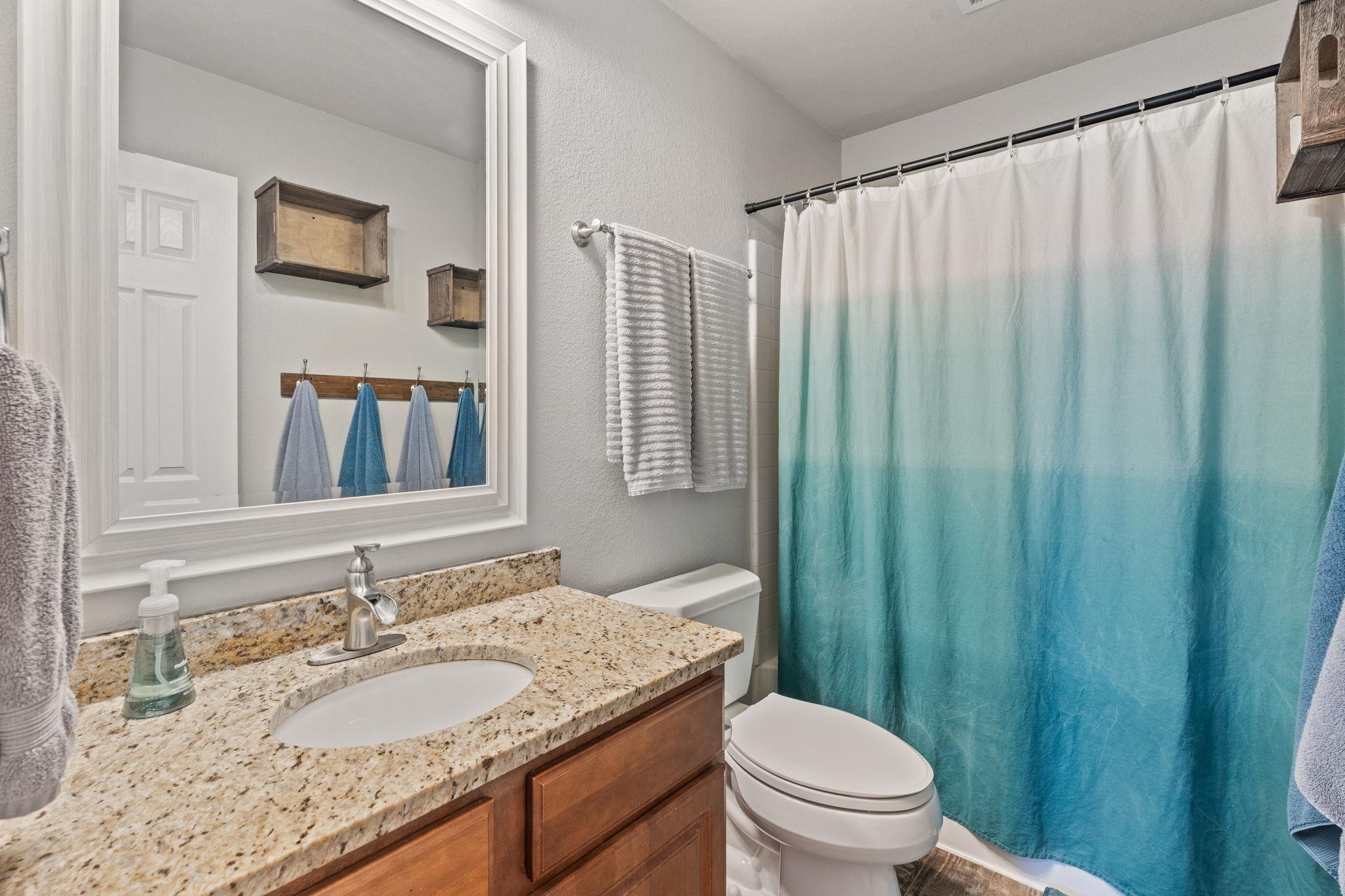 1021 Saint Helena Dr, Leander, TX 78641