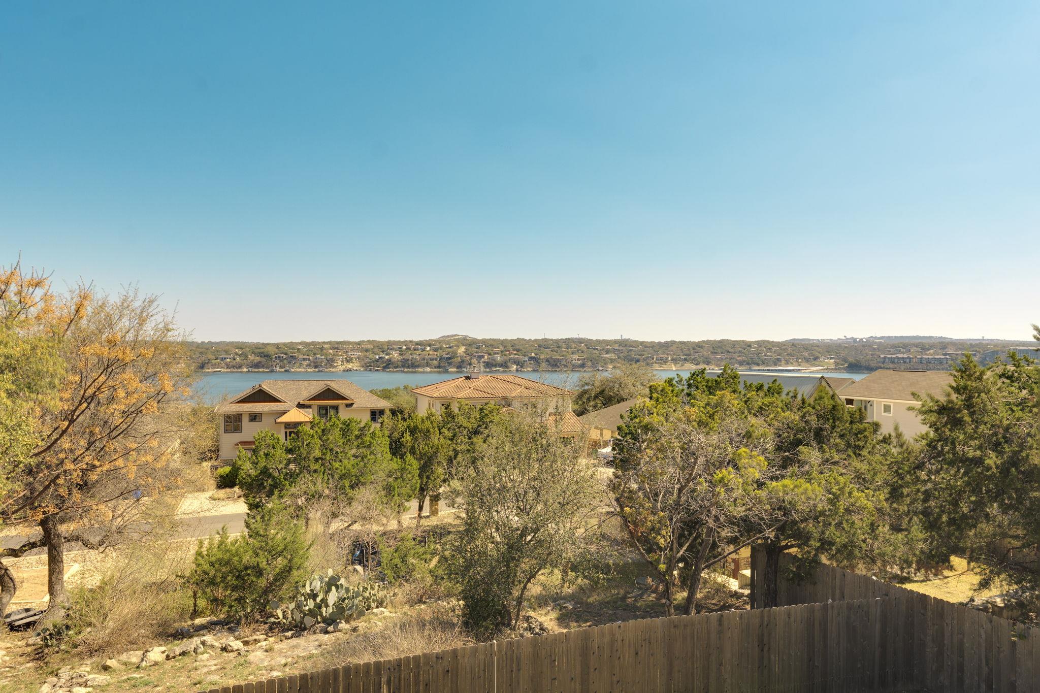 330 Southwind Rd, Point Venture, TX 78645