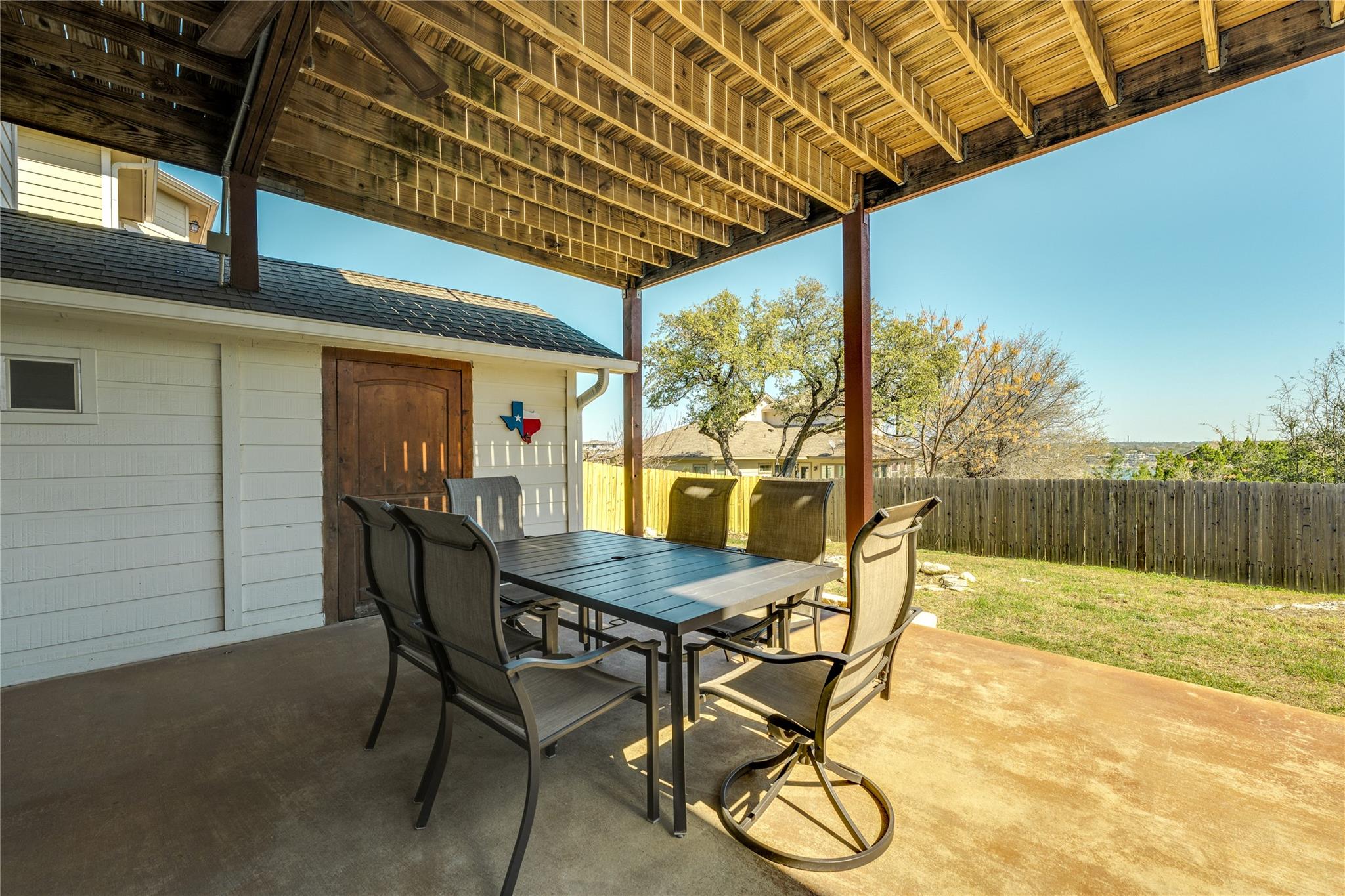 330 Southwind Rd, Point Venture, TX 78645