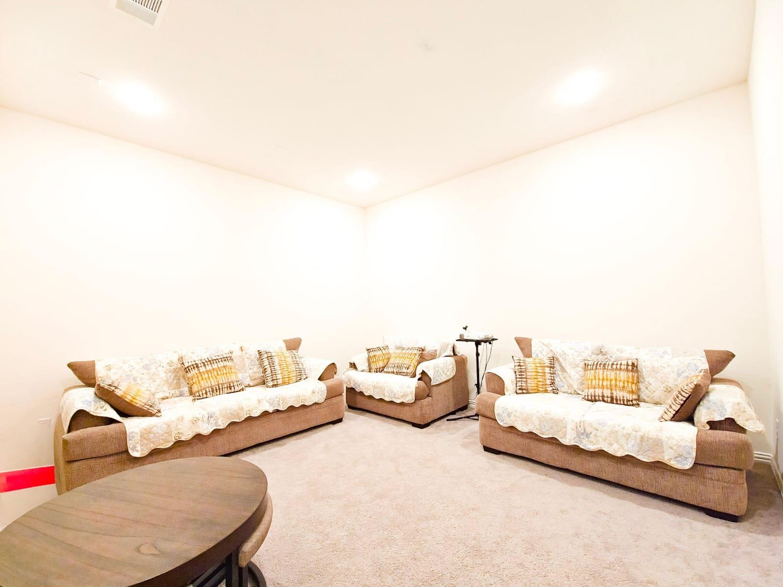 627 Pheasant Hill Ln, Georgetown, TX 78628