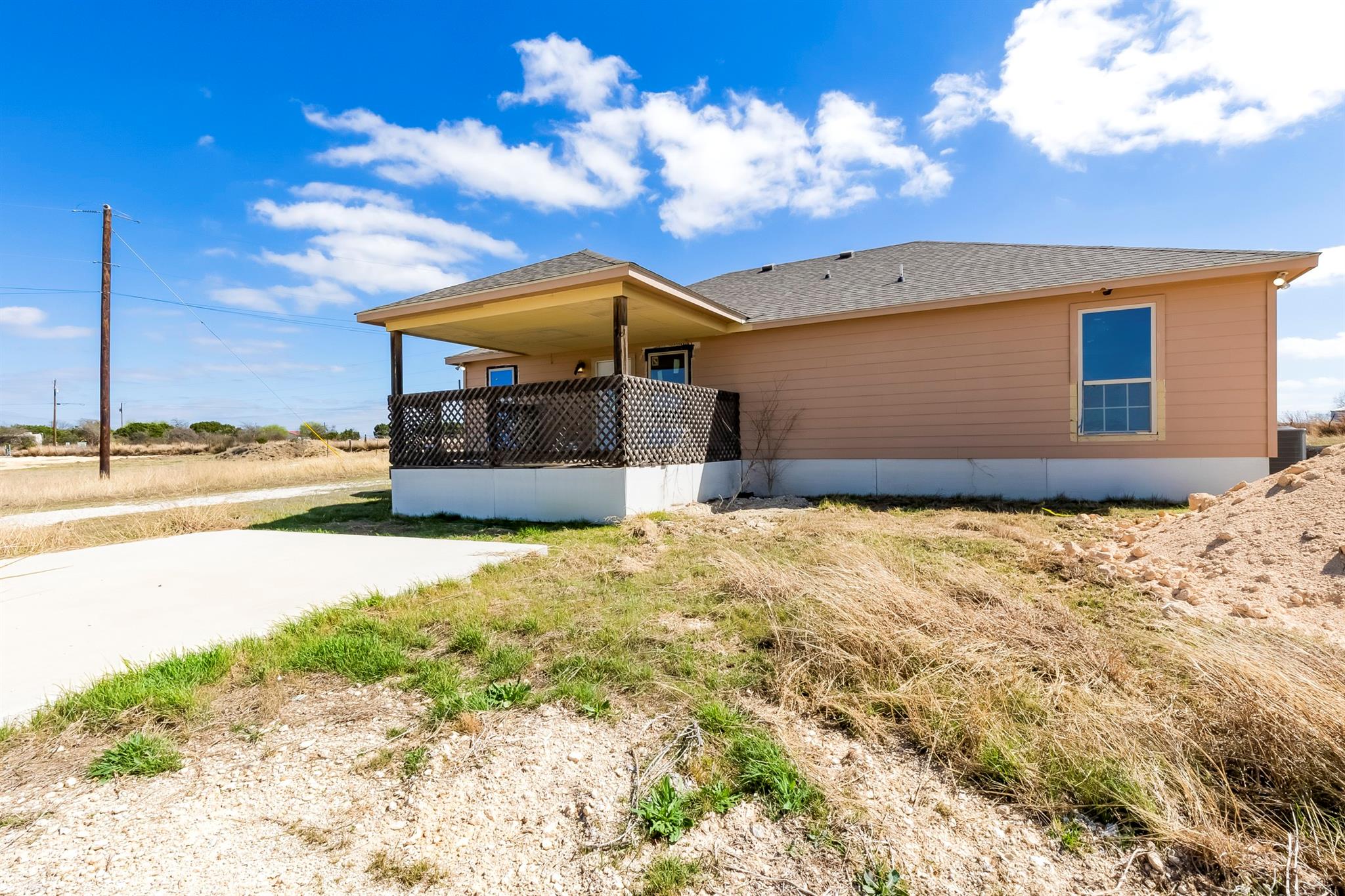 1029 County Road 274 Dr, Bertram, TX 78605
