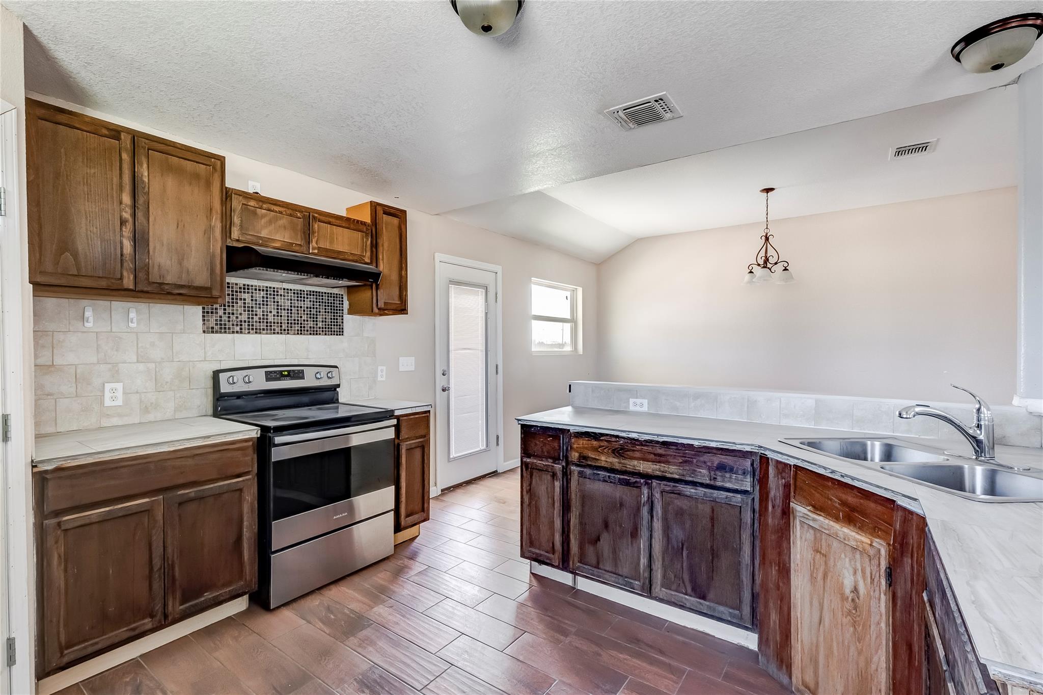 1029 County Road 274 Dr, Bertram, TX 78605