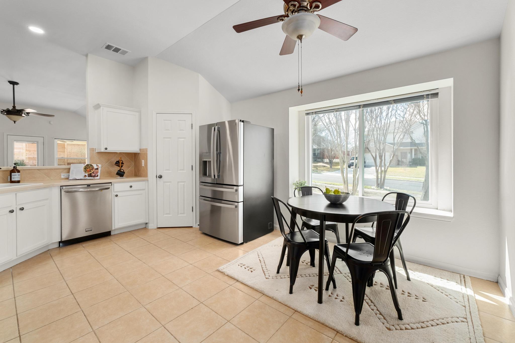 100 Pecanwood S, Kyle, TX 78640