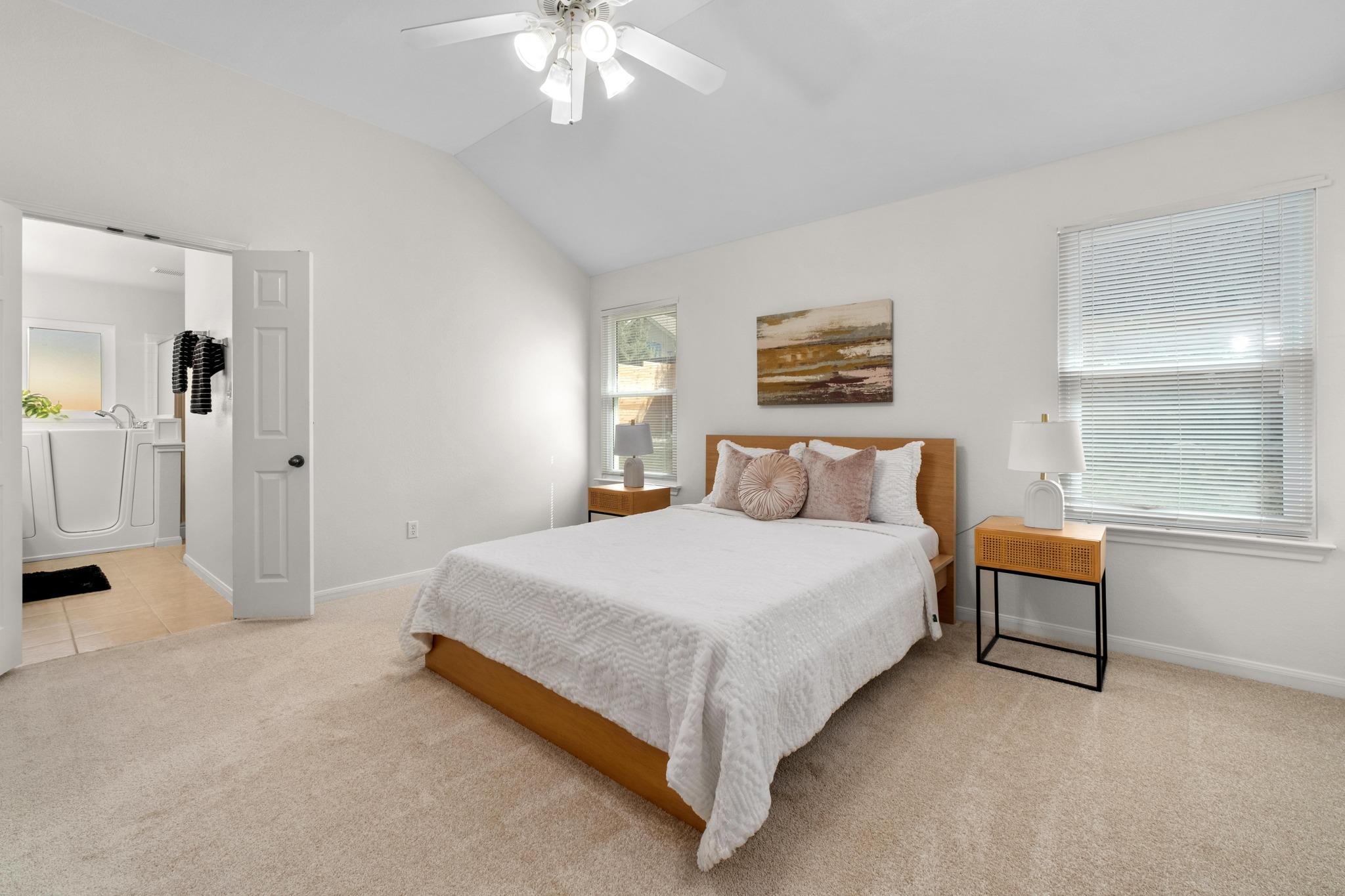 100 Pecanwood S, Kyle, TX 78640