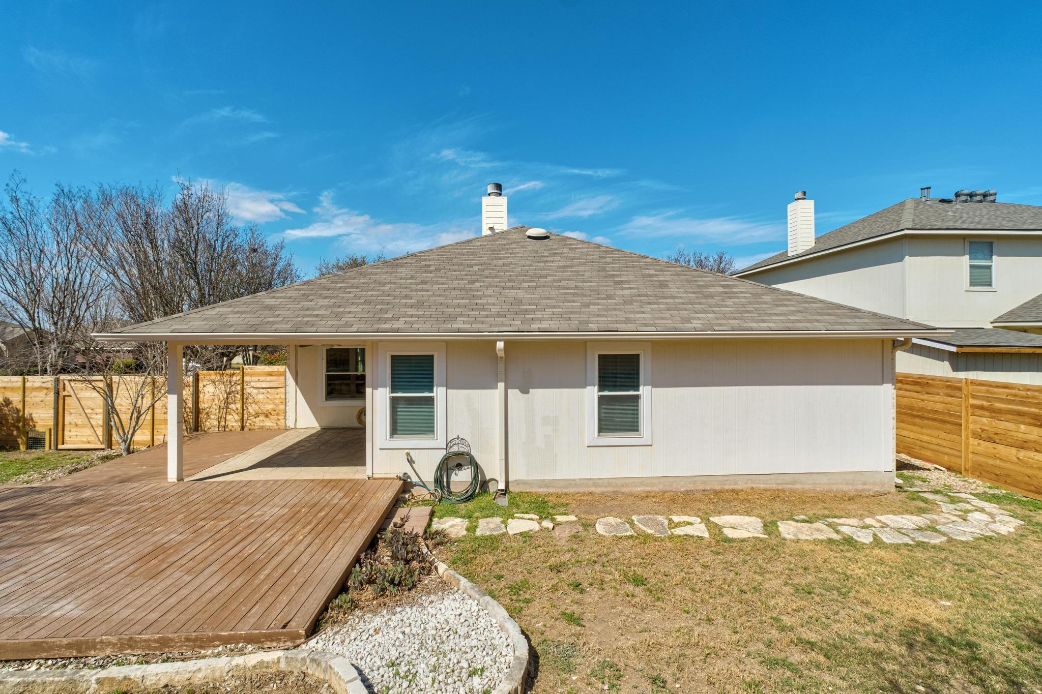 100 Pecanwood S, Kyle, TX 78640