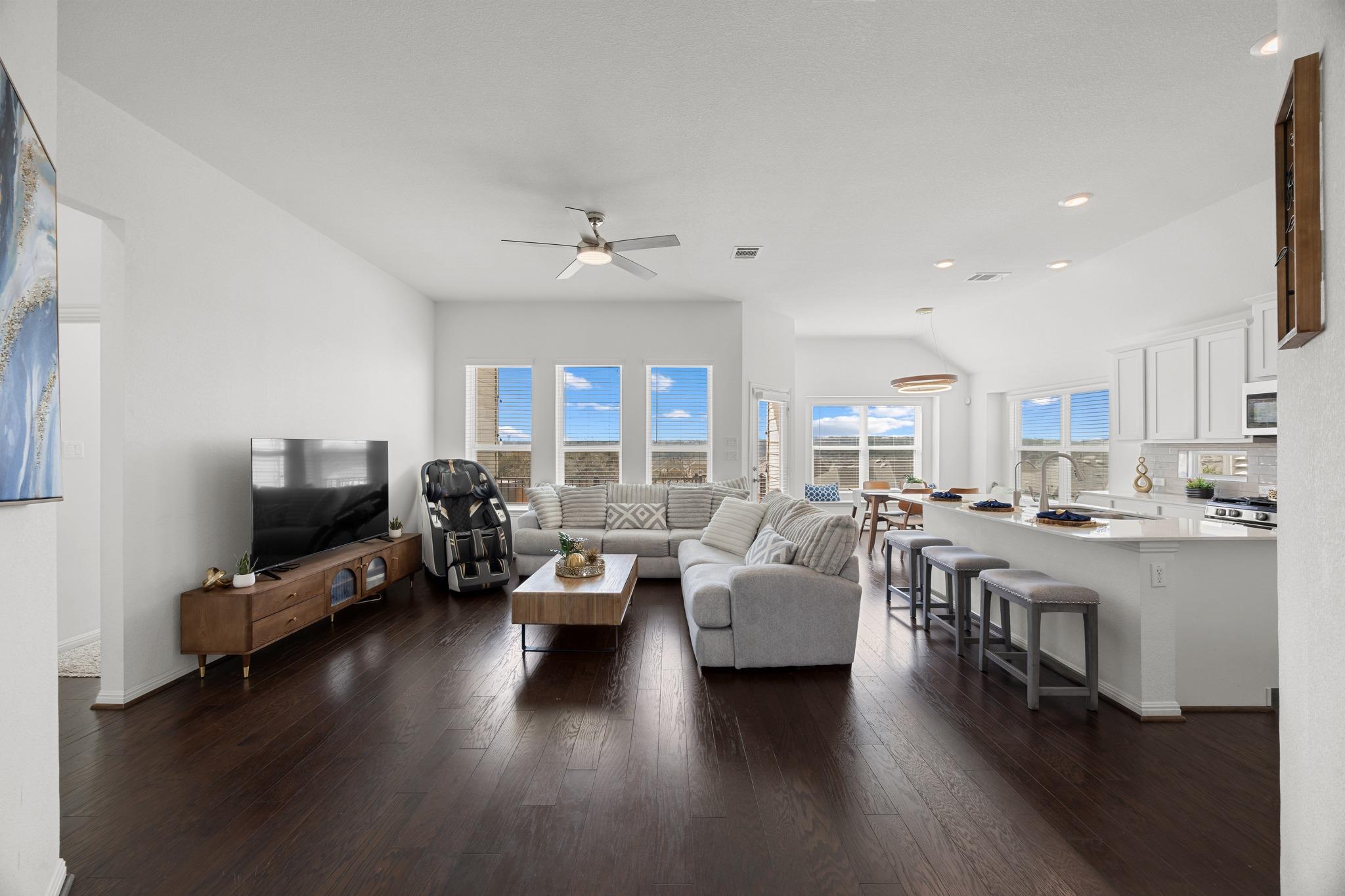 552 Panzano Dr, Georgetown, TX 78628