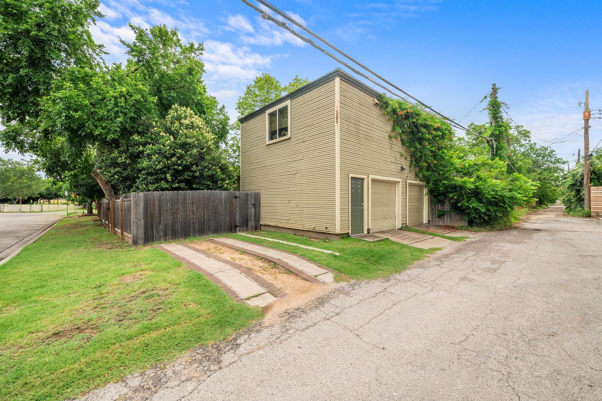 111 Adam L Chapa Sr St, Austin, TX 78702