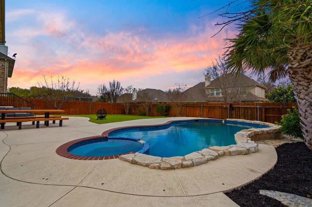 2002 Forest Hill Cv, Round Rock, TX 78665