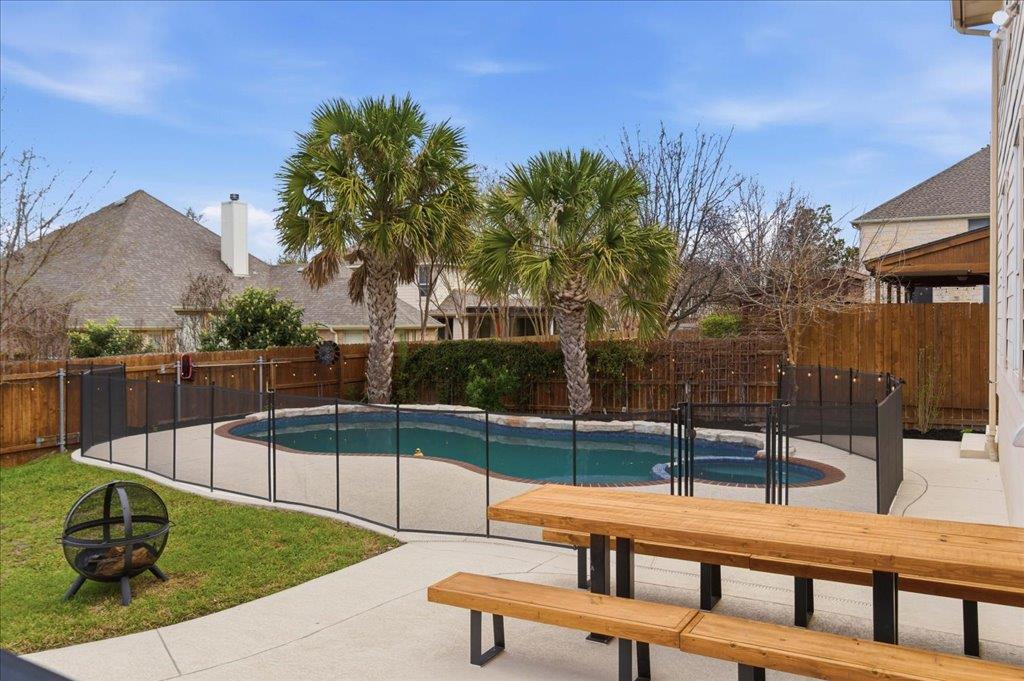 2002 Forest Hill Cv, Round Rock, TX 78665