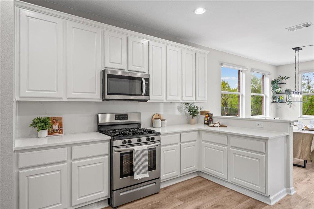 2002 Forest Hill Cv, Round Rock, TX 78665