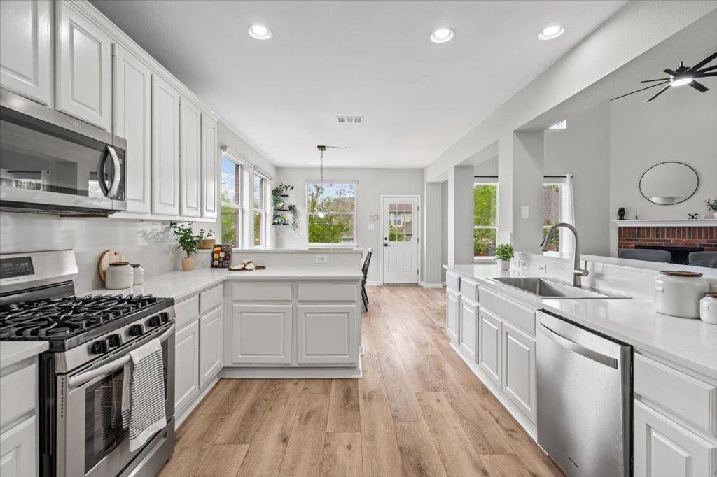 2002 Forest Hill Cv, Round Rock, TX 78665