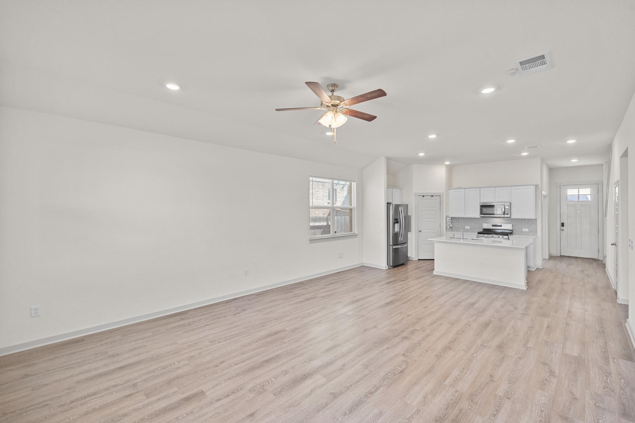 14101 McArthur Dr, Manor, TX 78653