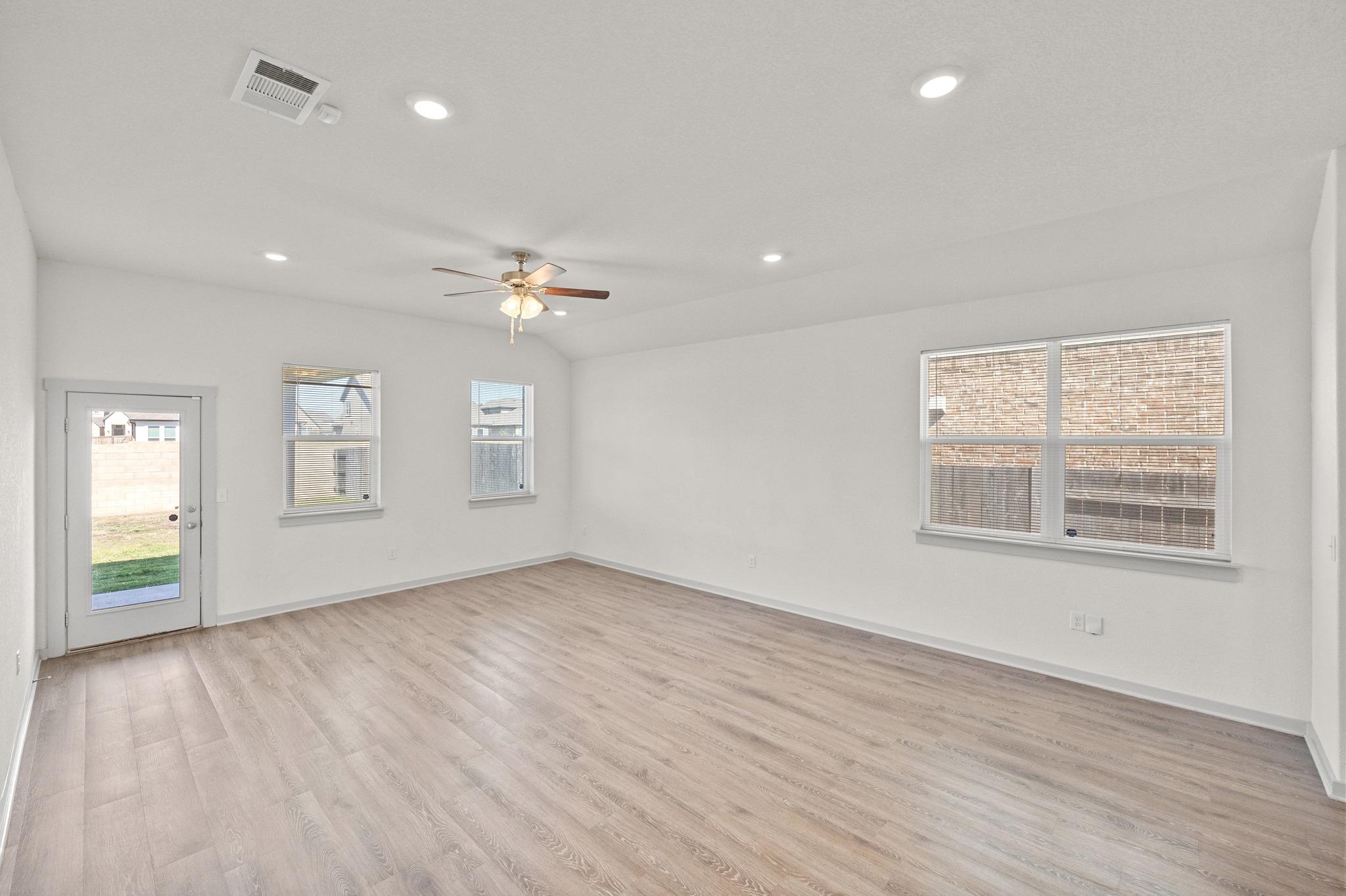 14101 McArthur Dr, Manor, TX 78653