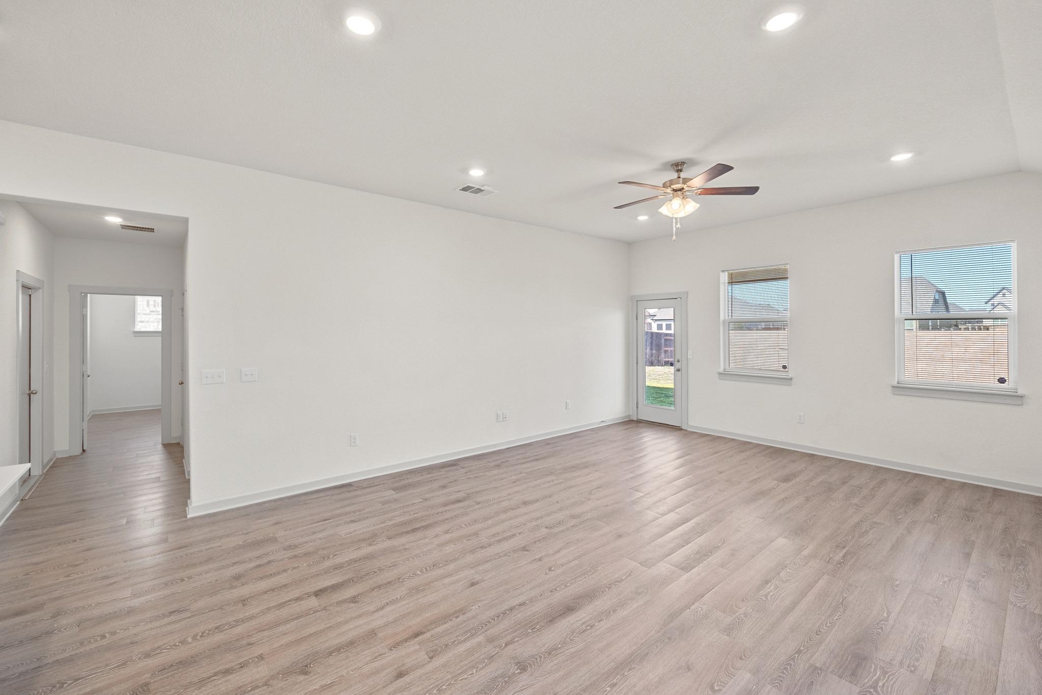 14101 McArthur Dr, Manor, TX 78653