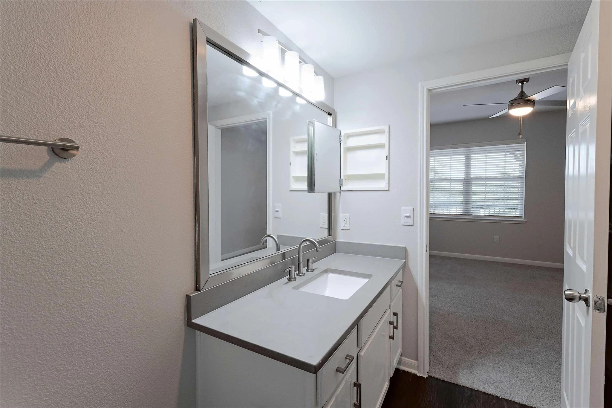 12215 Hunters Chase Dr # N-10207N, Austin, TX 78729