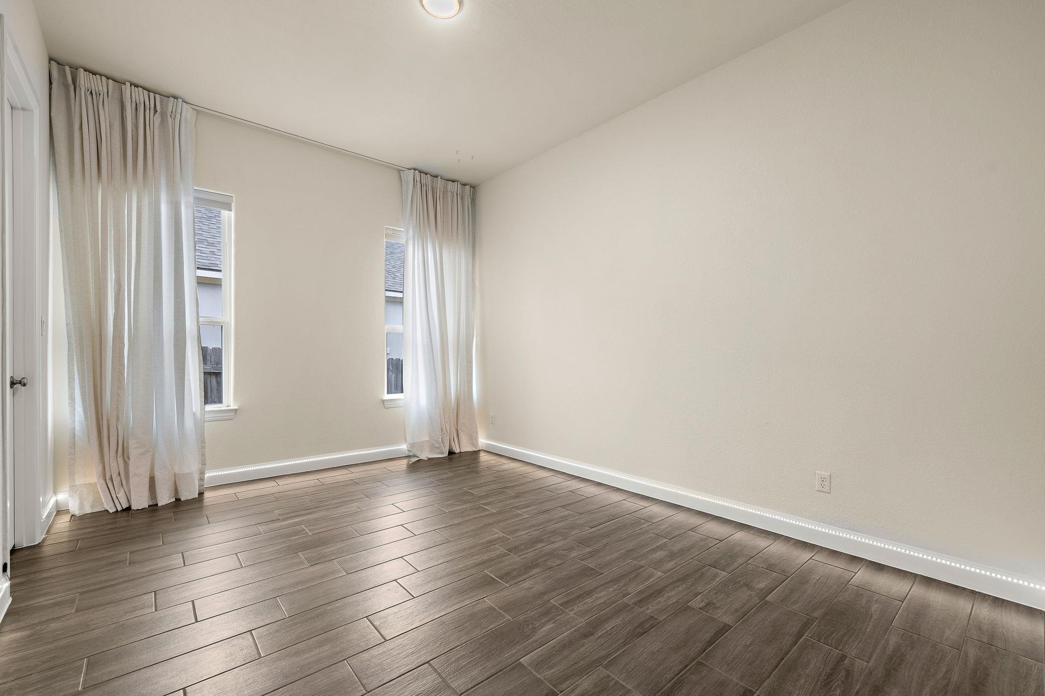 1065 Creeks Edge Vw, Leander, TX 78641