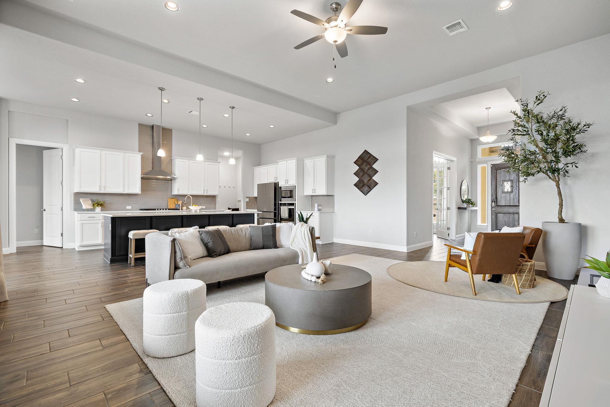 1065 Creeks Edge Vw, Leander, TX 78641