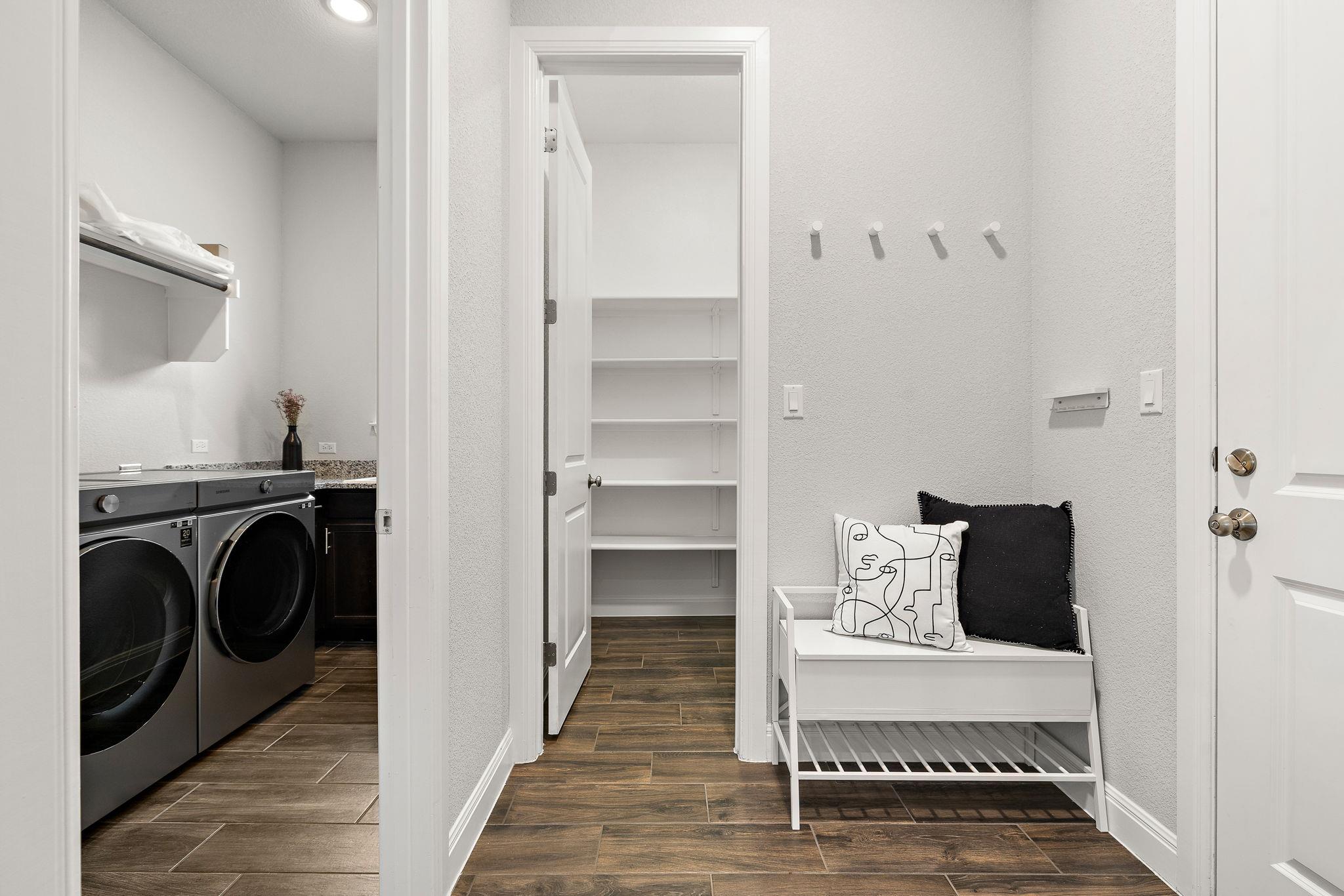 1065 Creeks Edge Vw, Leander, TX 78641