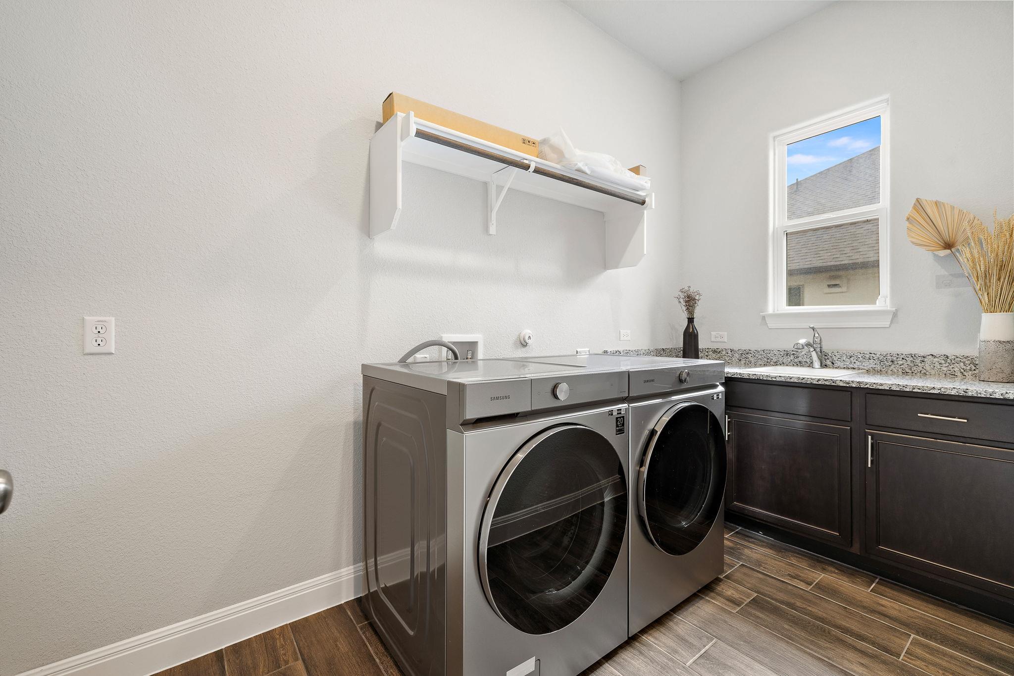 1065 Creeks Edge Vw, Leander, TX 78641