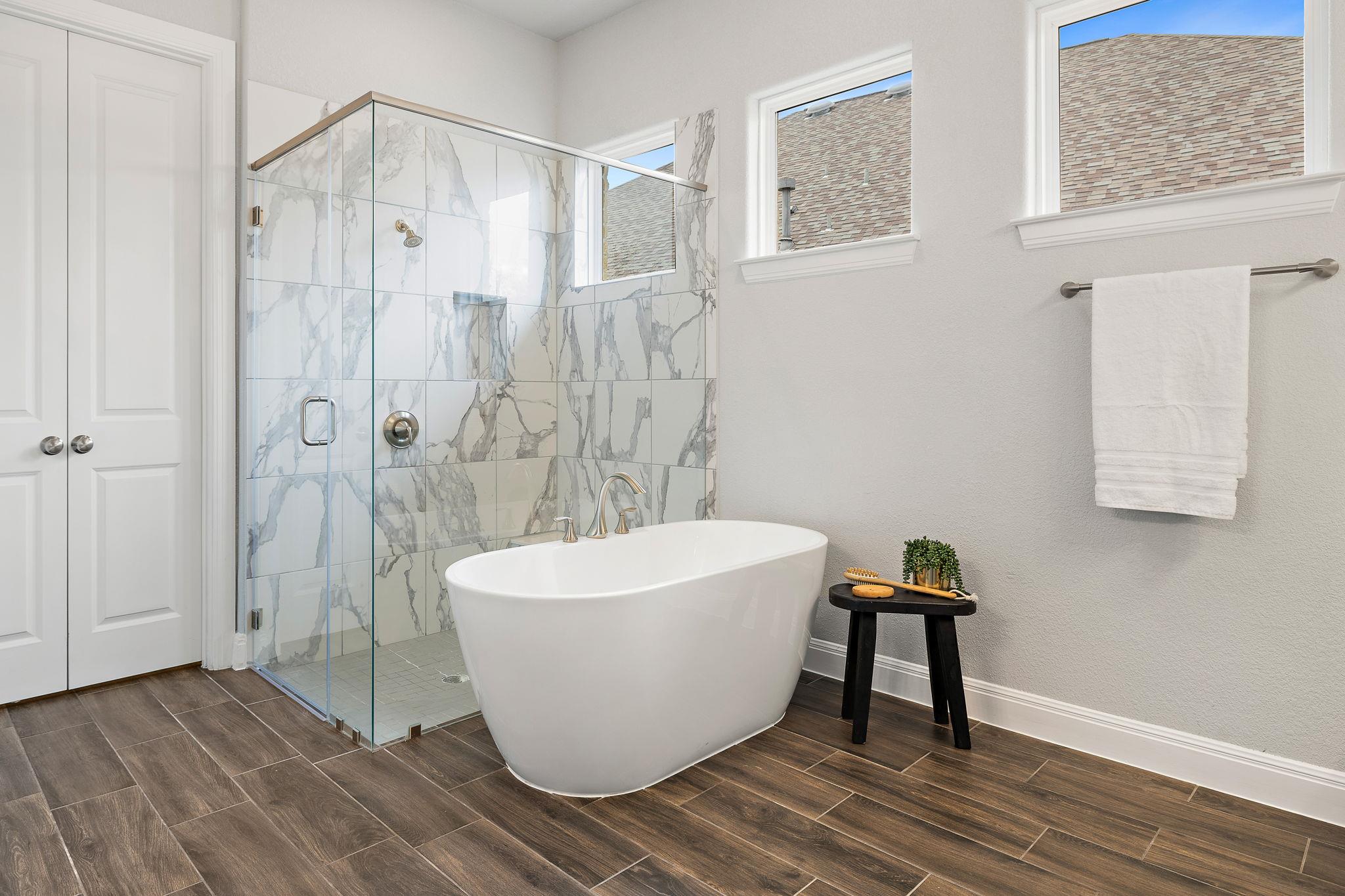 1065 Creeks Edge Vw, Leander, TX 78641