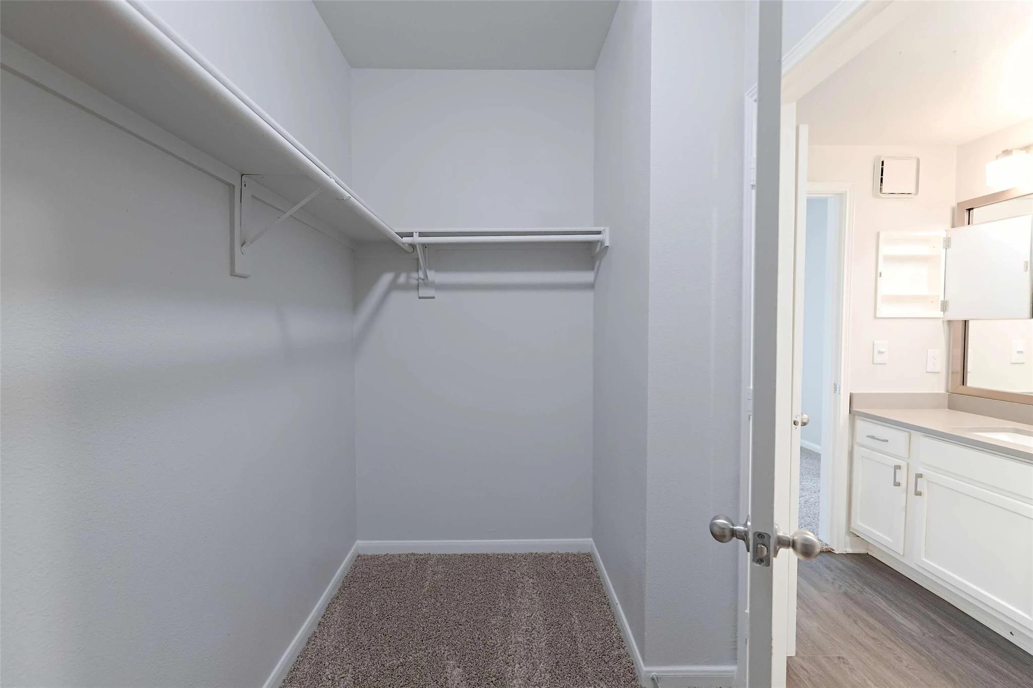 12215 Hunters Chase Dr # S-1101S, Austin, TX 78729