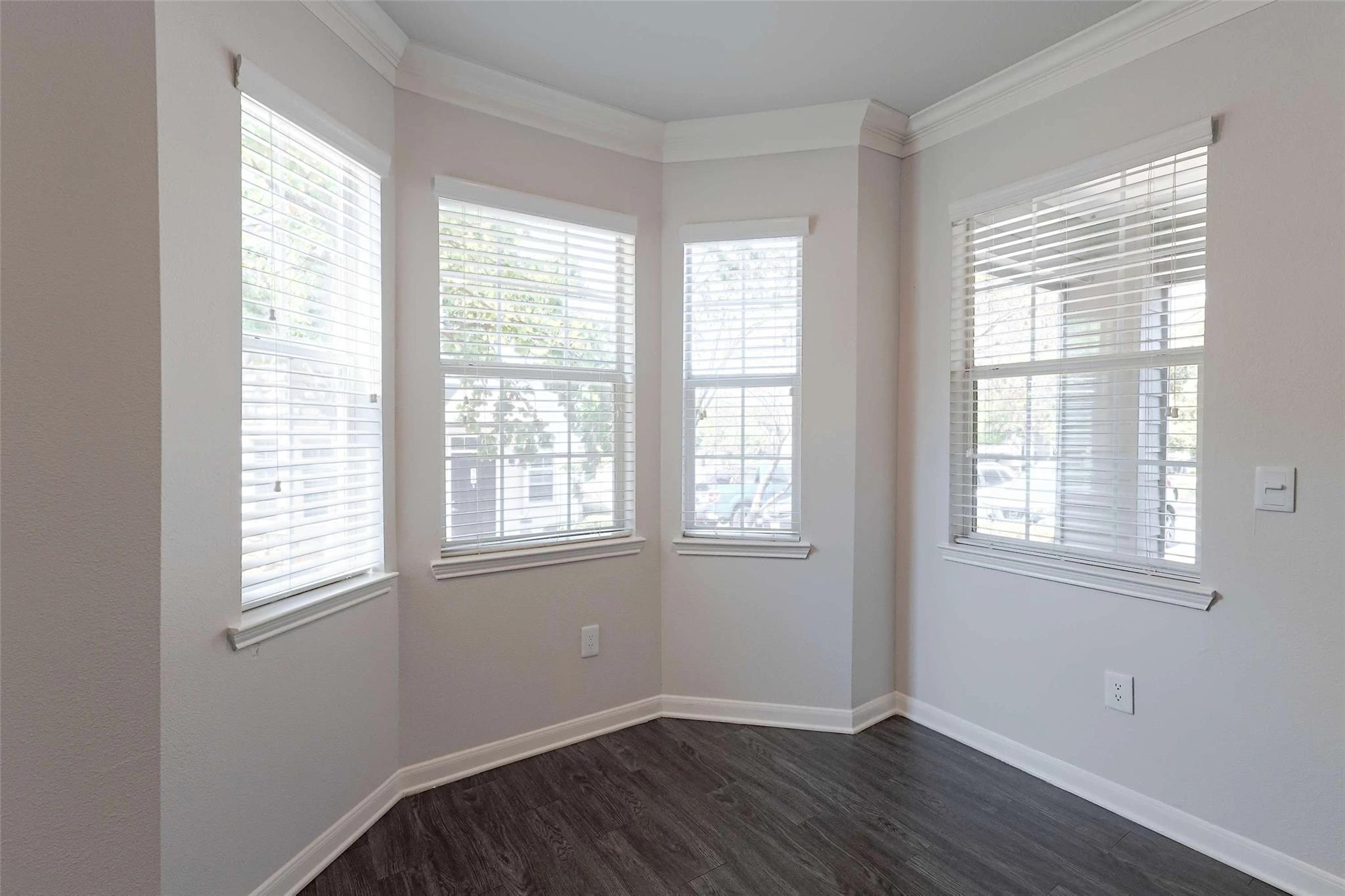 12215 Hunters Chase Dr # S-1101S, Austin, TX 78729