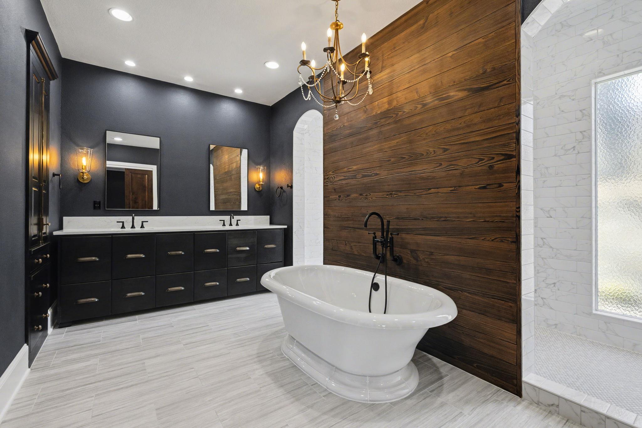 121 Burgess Ln, Austin, TX 78738