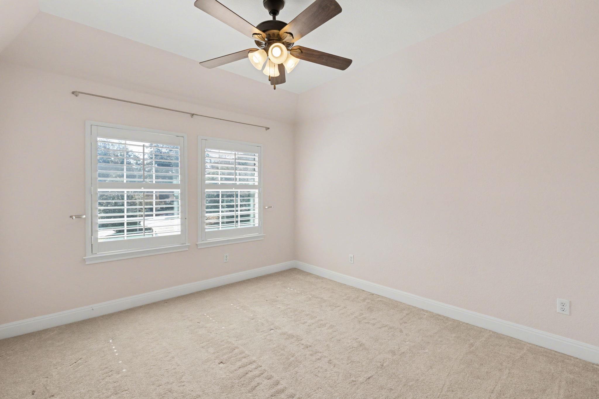 121 Burgess Ln, Austin, TX 78738