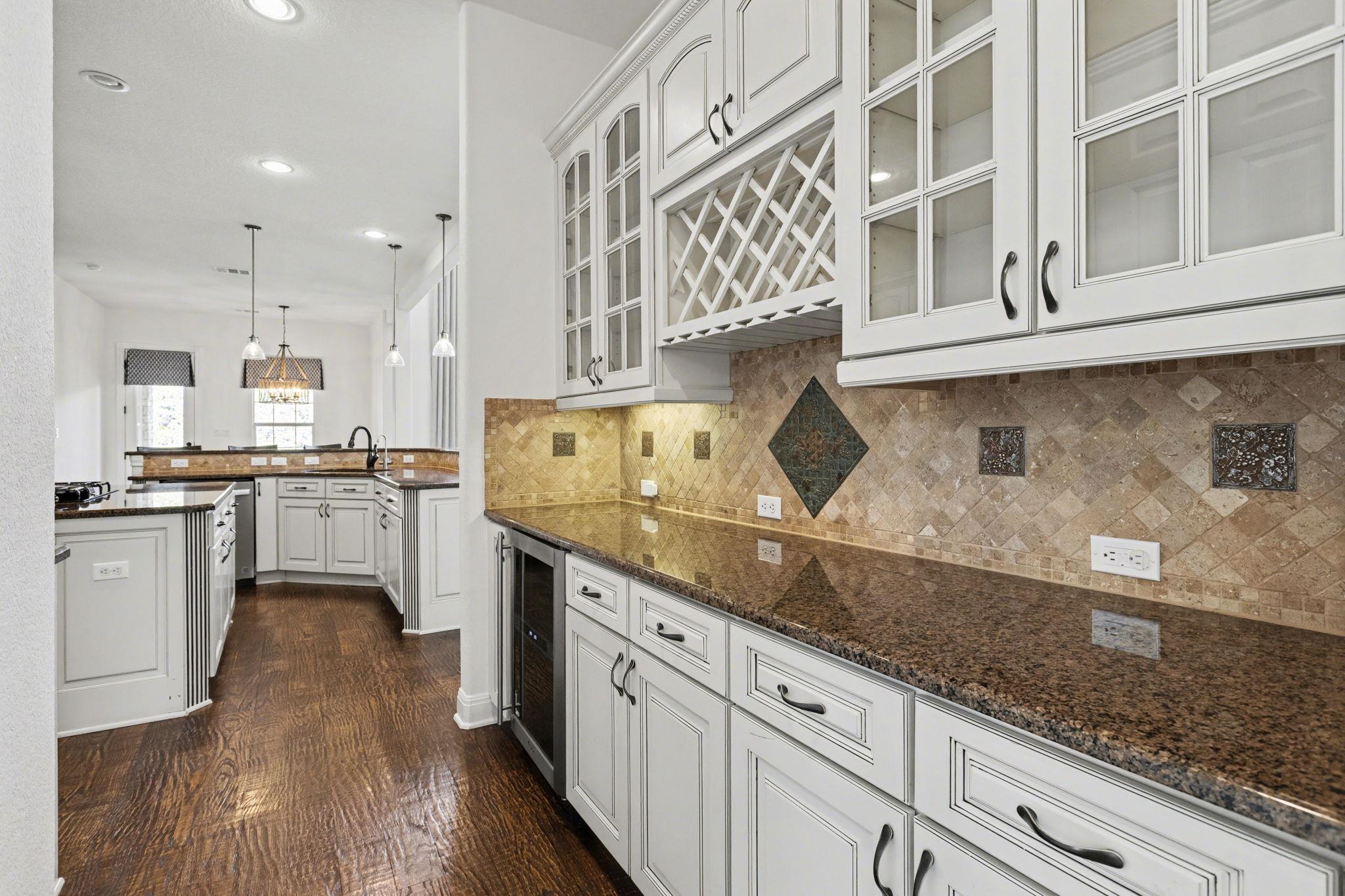 121 Burgess Ln, Austin, TX 78738