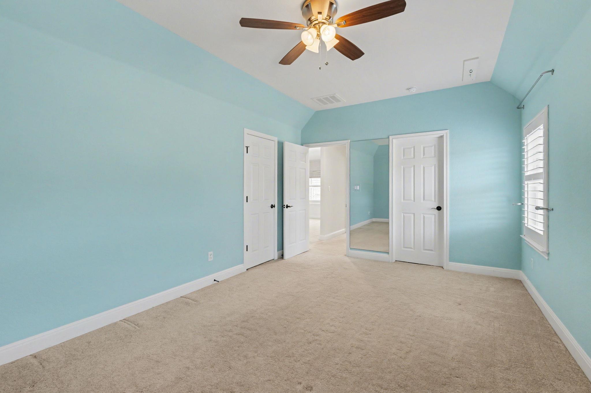 121 Burgess Ln, Austin, TX 78738