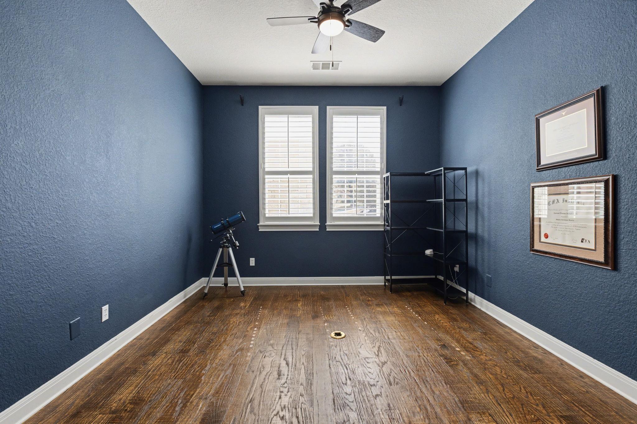 121 Burgess Ln, Austin, TX 78738