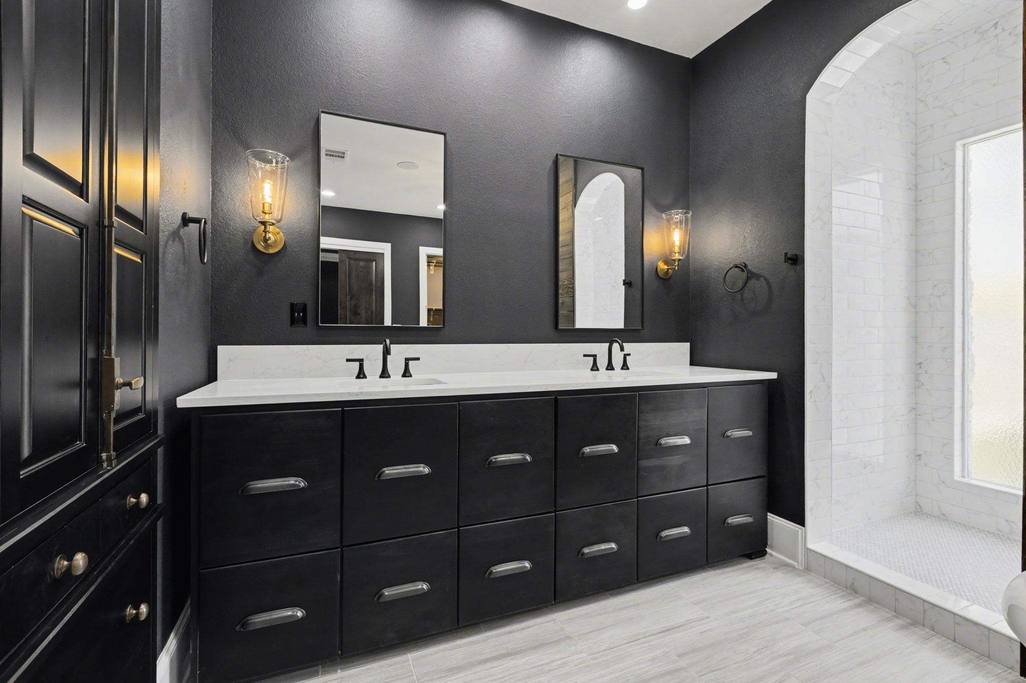 121 Burgess Ln, Austin, TX 78738