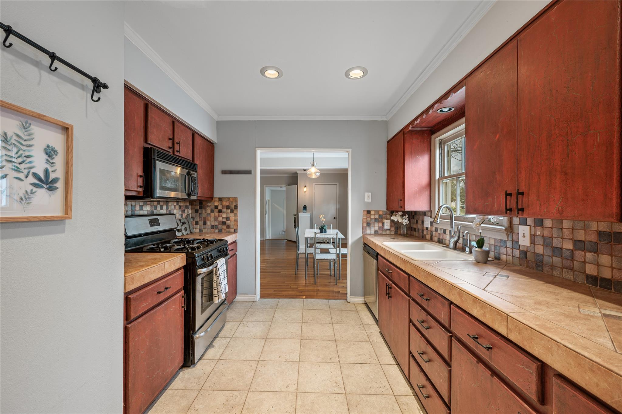 2639 W 45th St, Austin, TX 78731