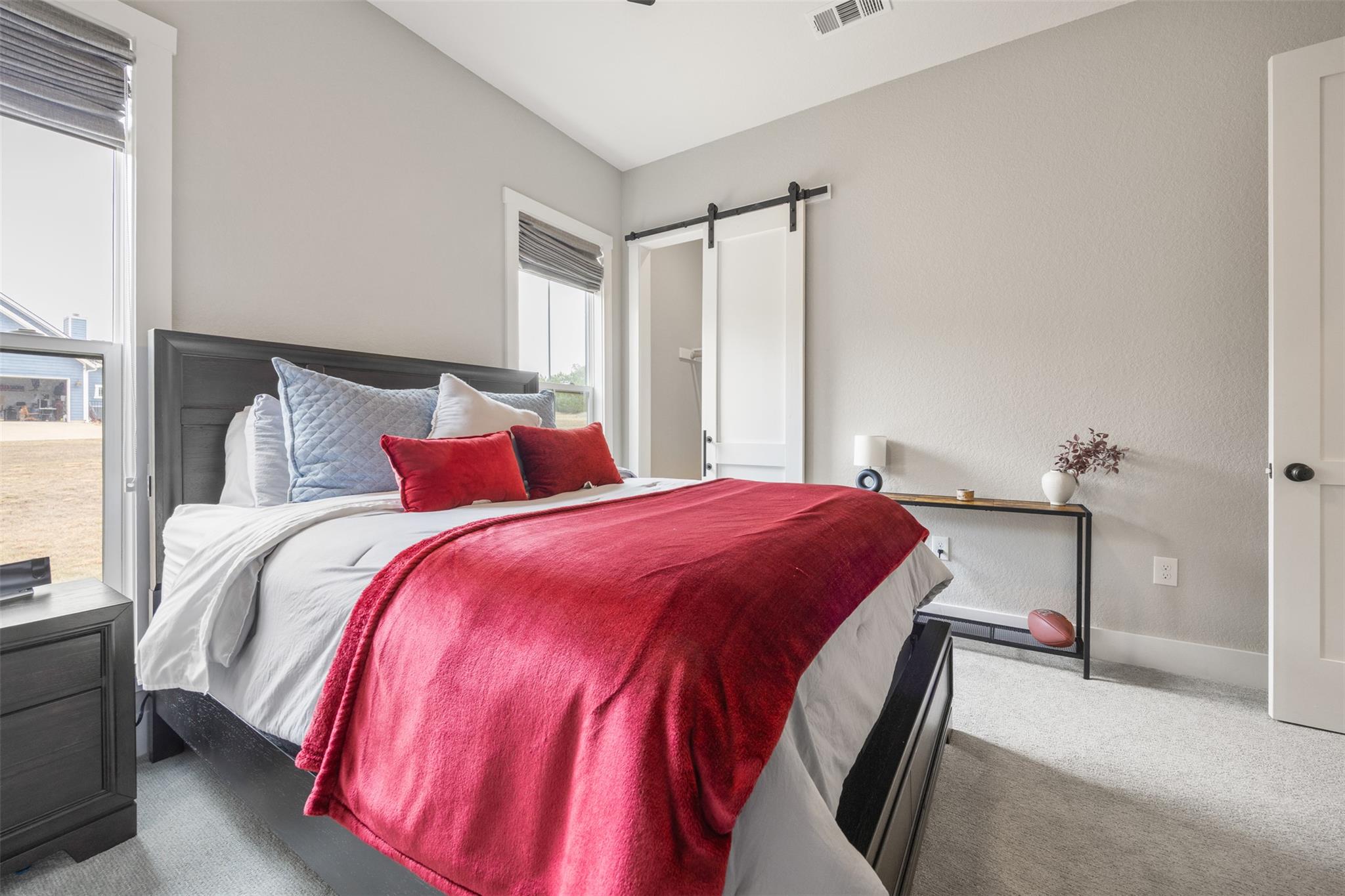 231 Hacienda Pl, Dripping Springs, TX 78620