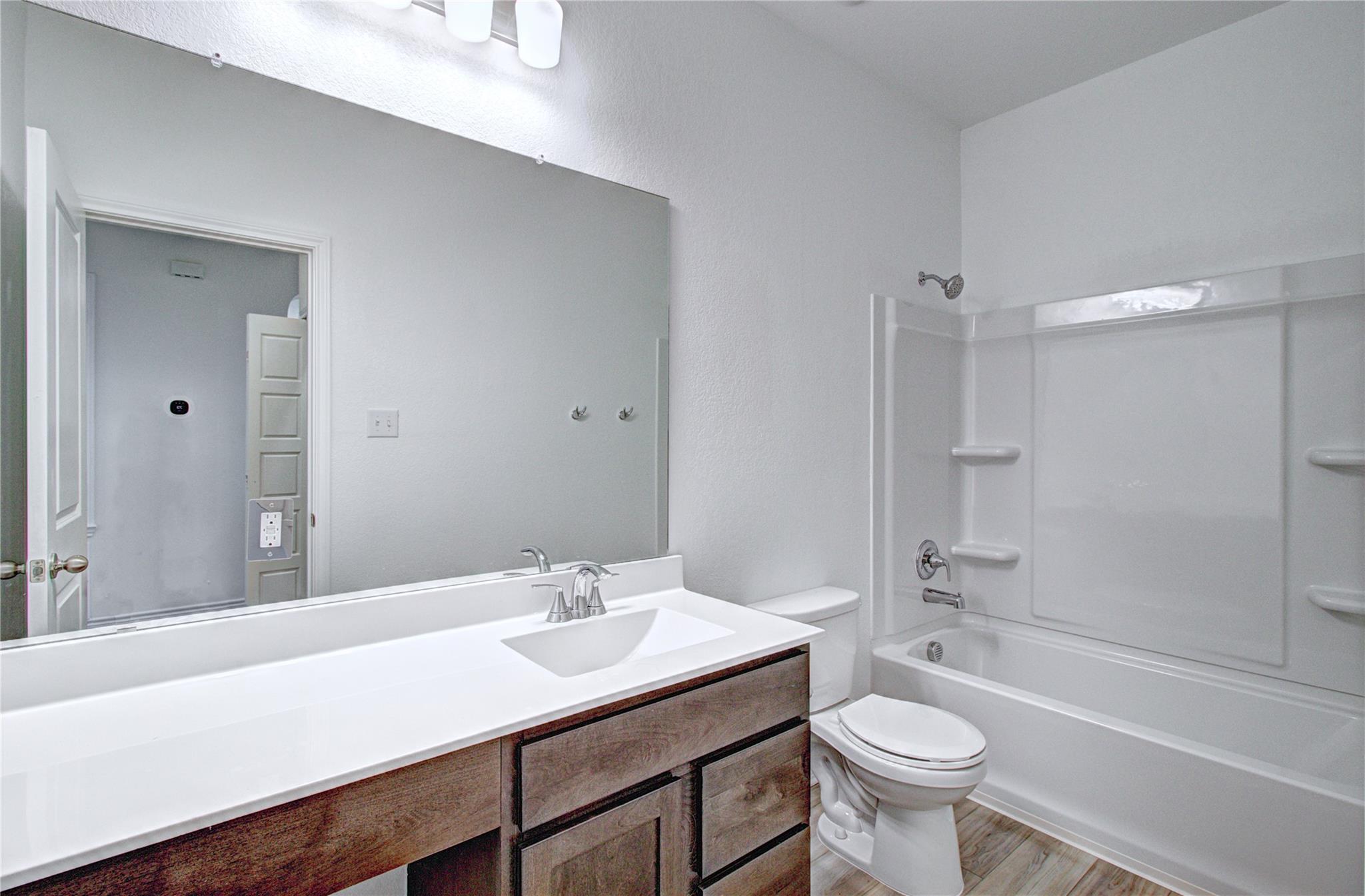 3423 Old Almonte Dr, San Antonio, TX 78224