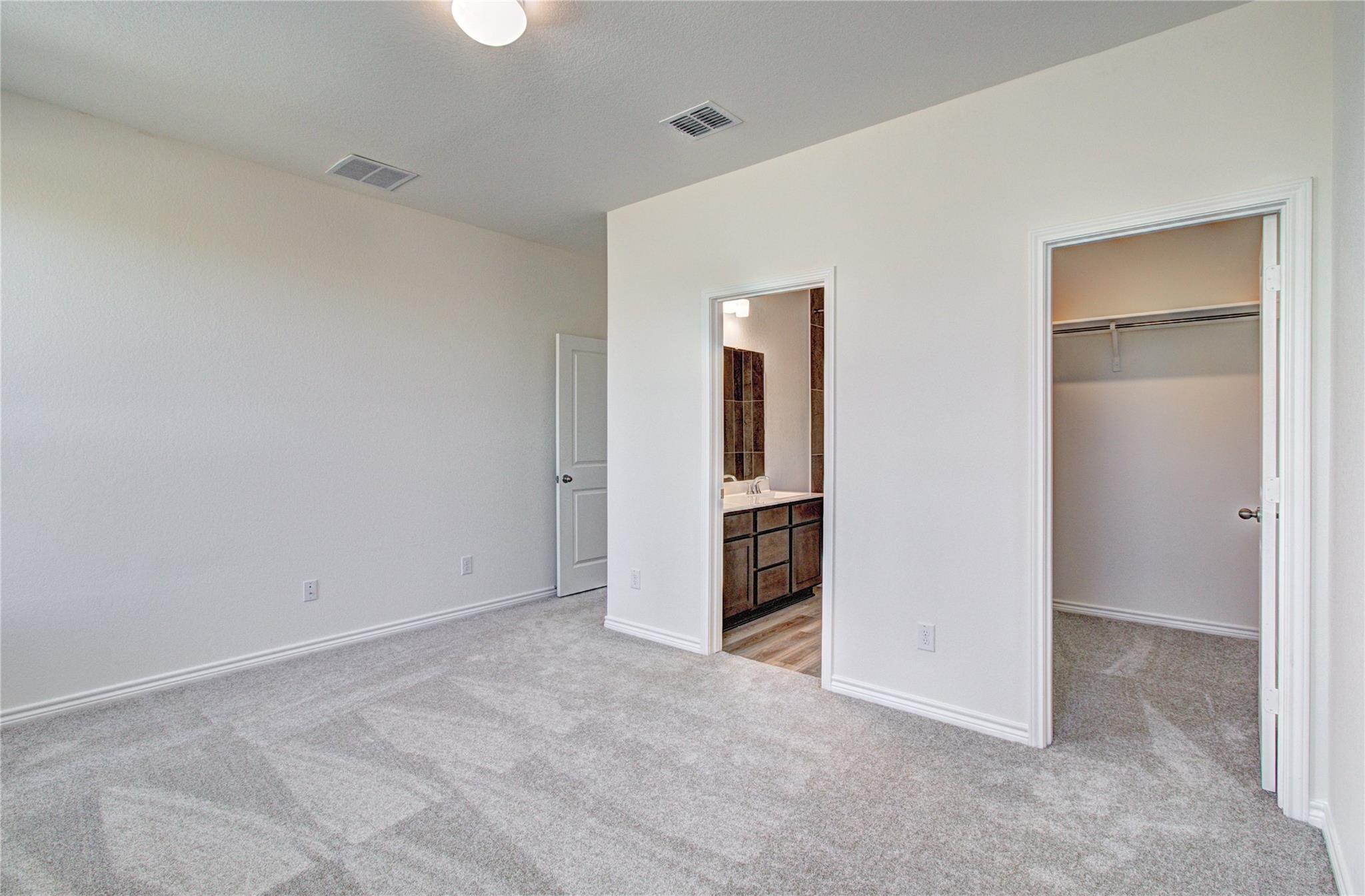 3423 Old Almonte Dr, San Antonio, TX 78224