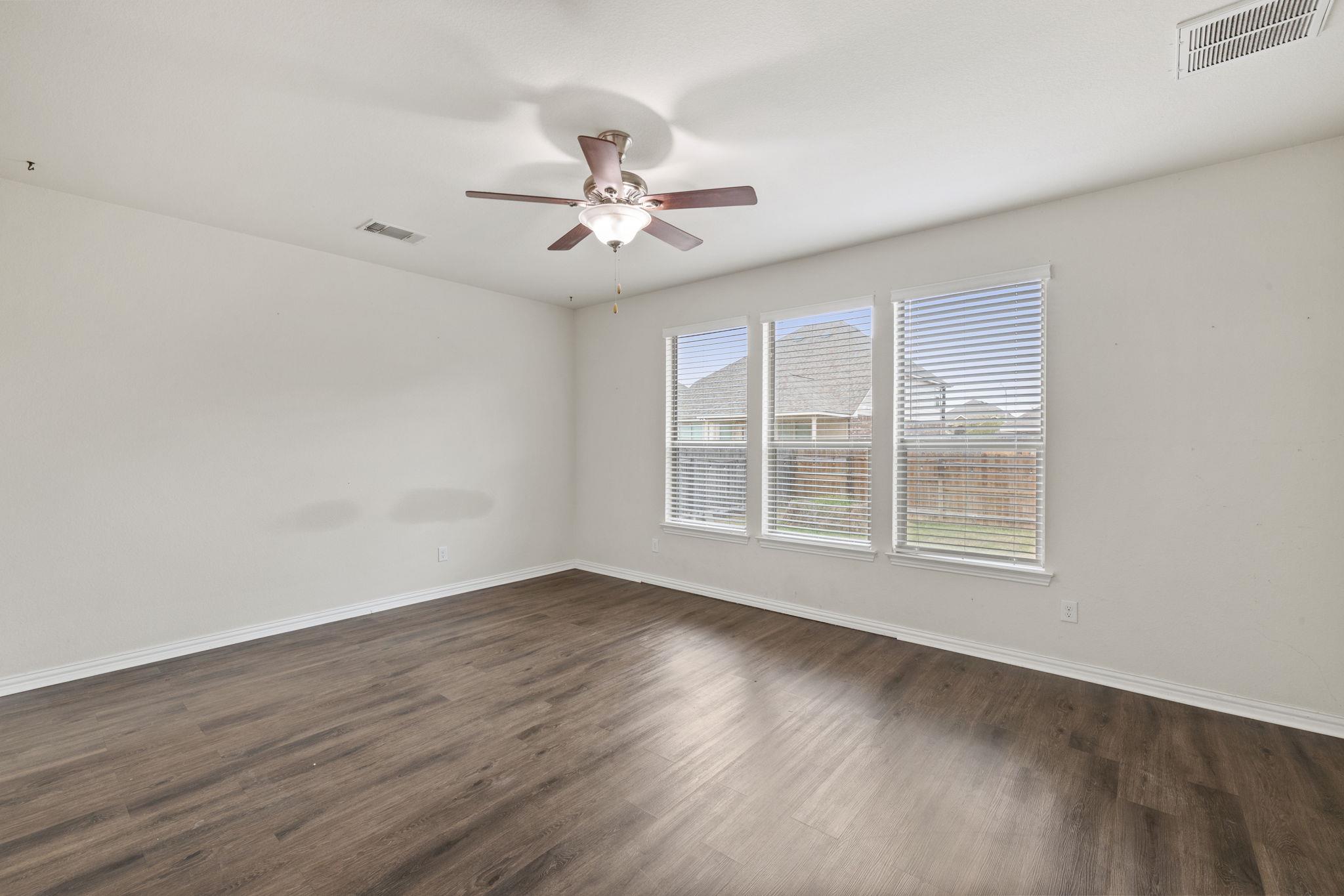 1105 Tabernash Dr, Leander, TX 78641