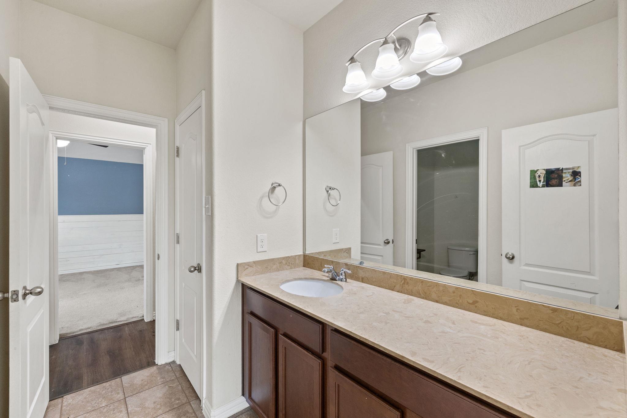 1105 Tabernash Dr, Leander, TX 78641