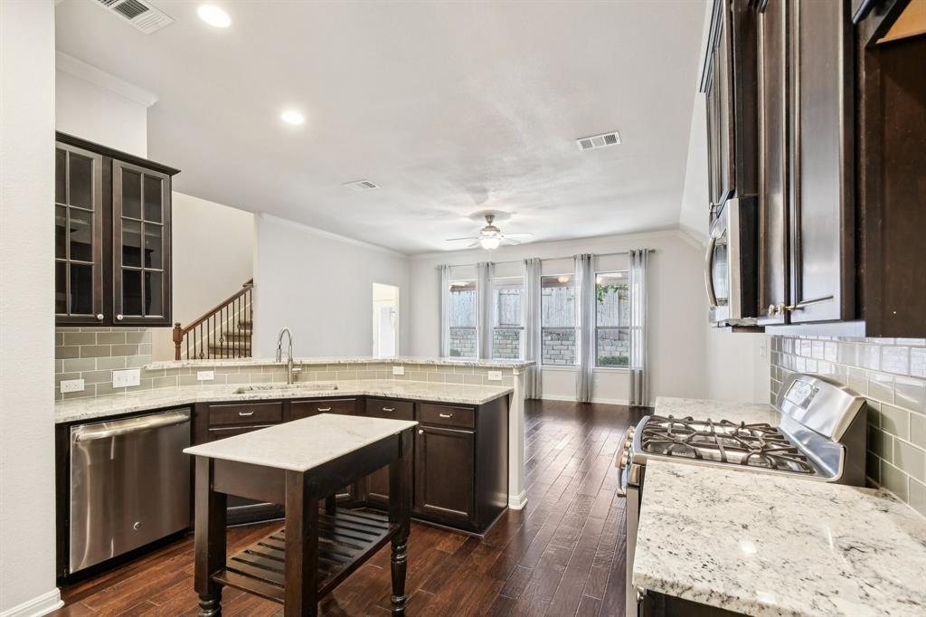 2244 Hilltop Climb Dr, Leander, TX 78641