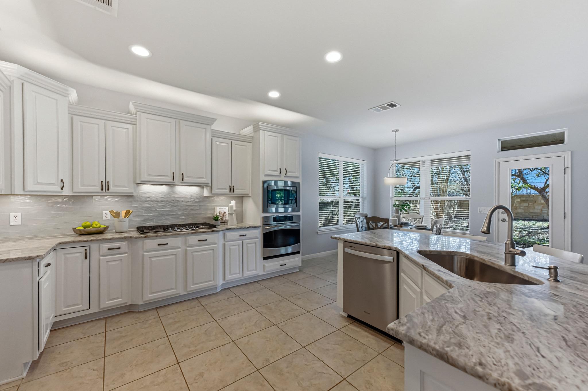 1023 Grassy Field Rd, Austin, TX 78737