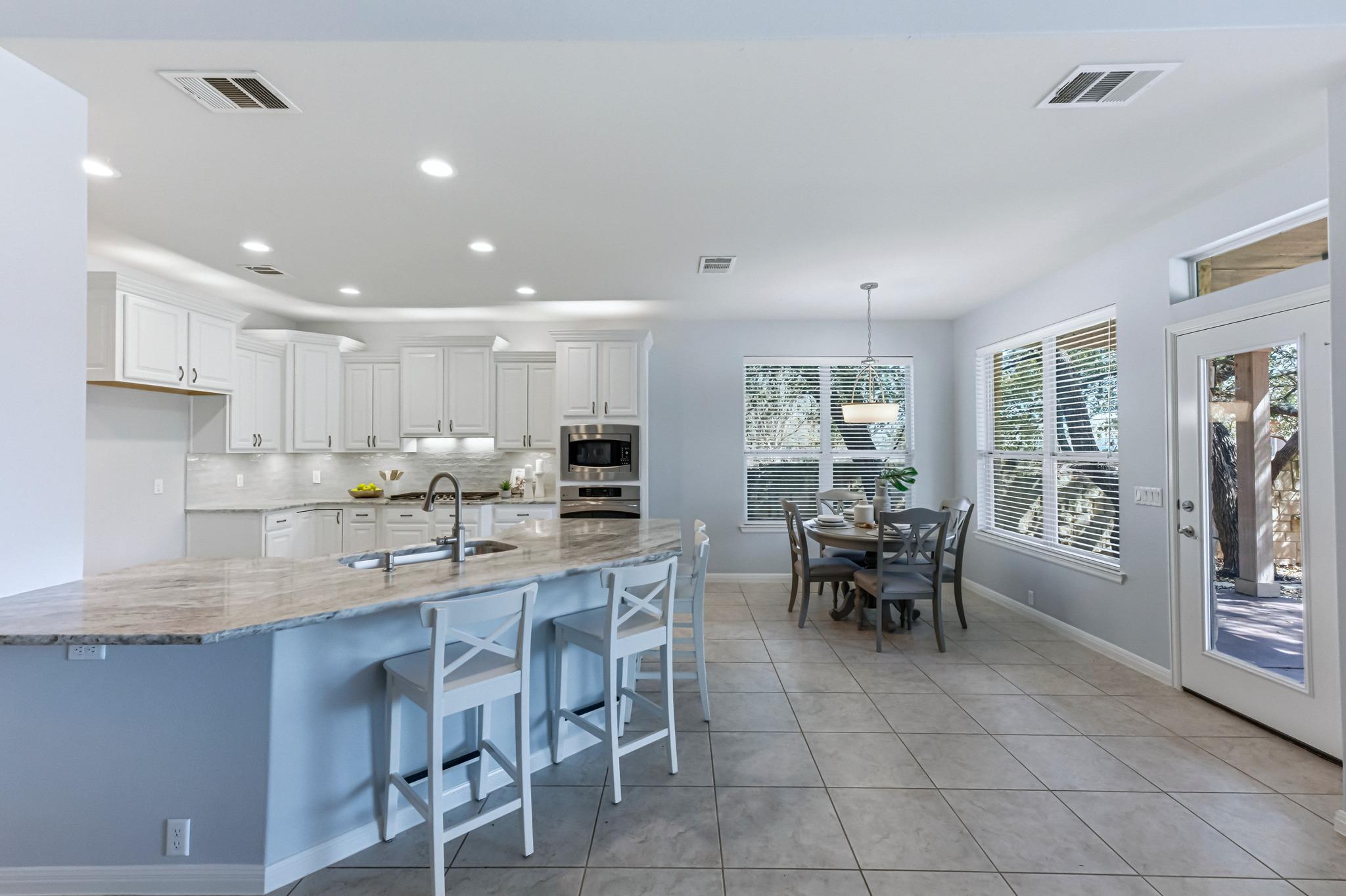 1023 Grassy Field Rd, Austin, TX 78737