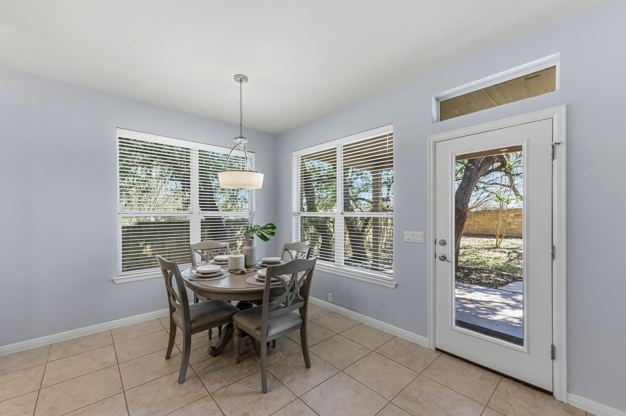 1023 Grassy Field Rd, Austin, TX 78737