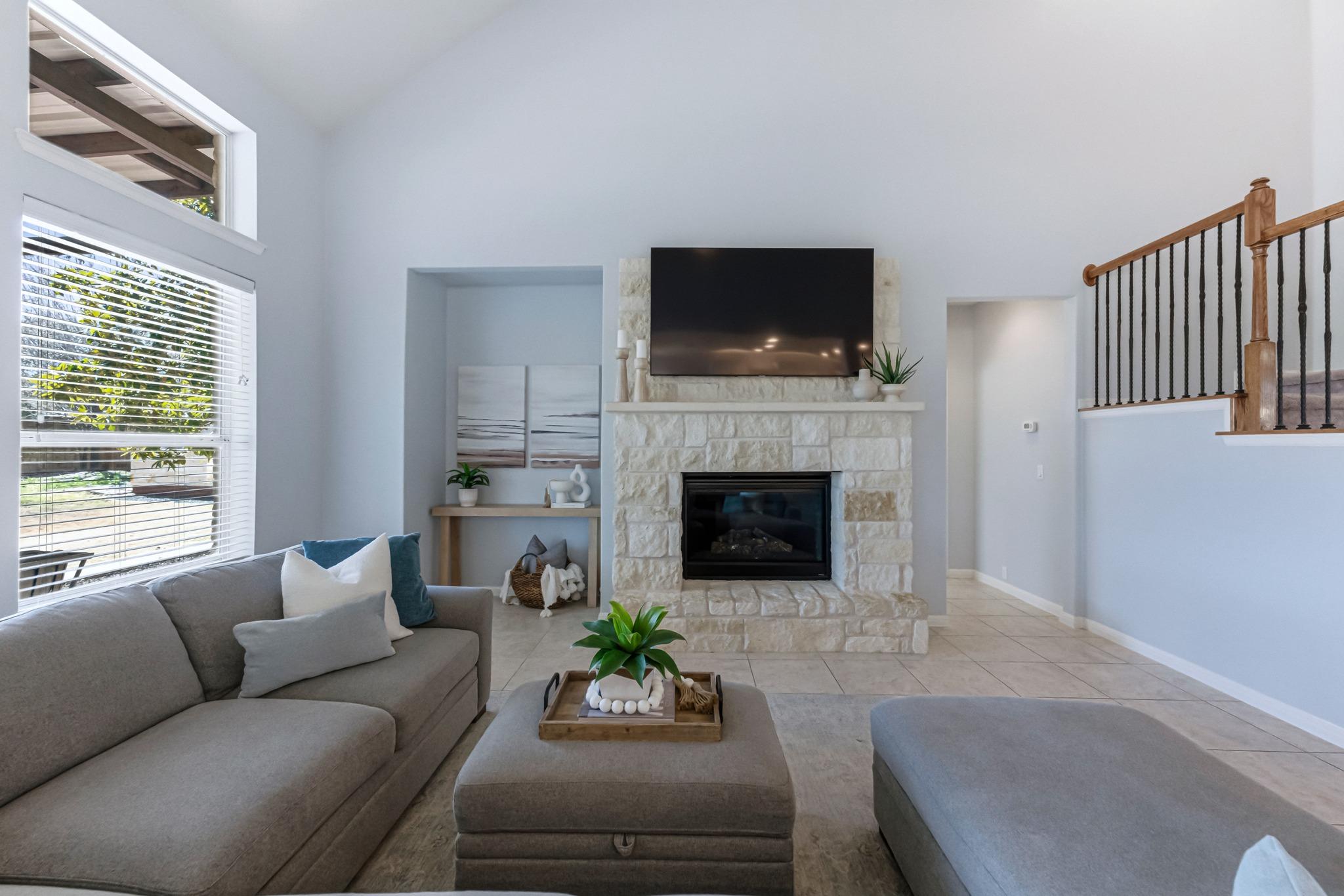 1023 Grassy Field Rd, Austin, TX 78737