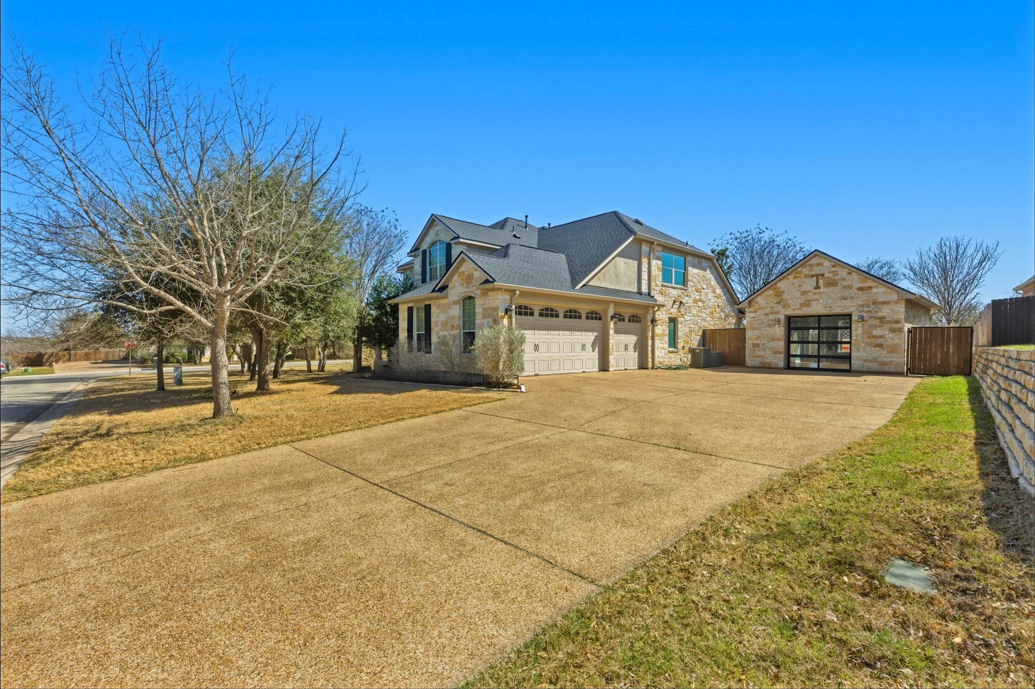1023 Grassy Field Rd, Austin, TX 78737