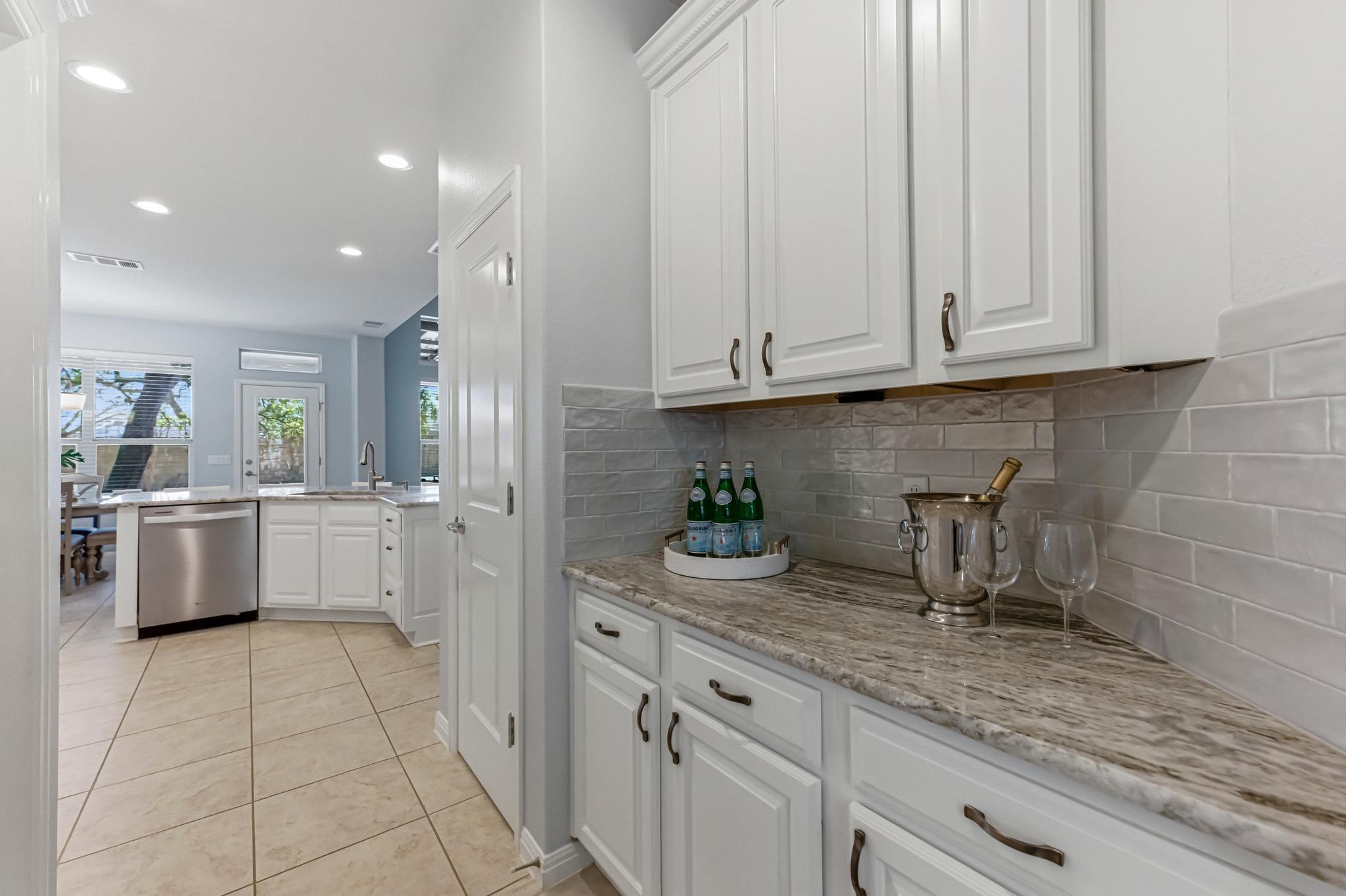 1023 Grassy Field Rd, Austin, TX 78737