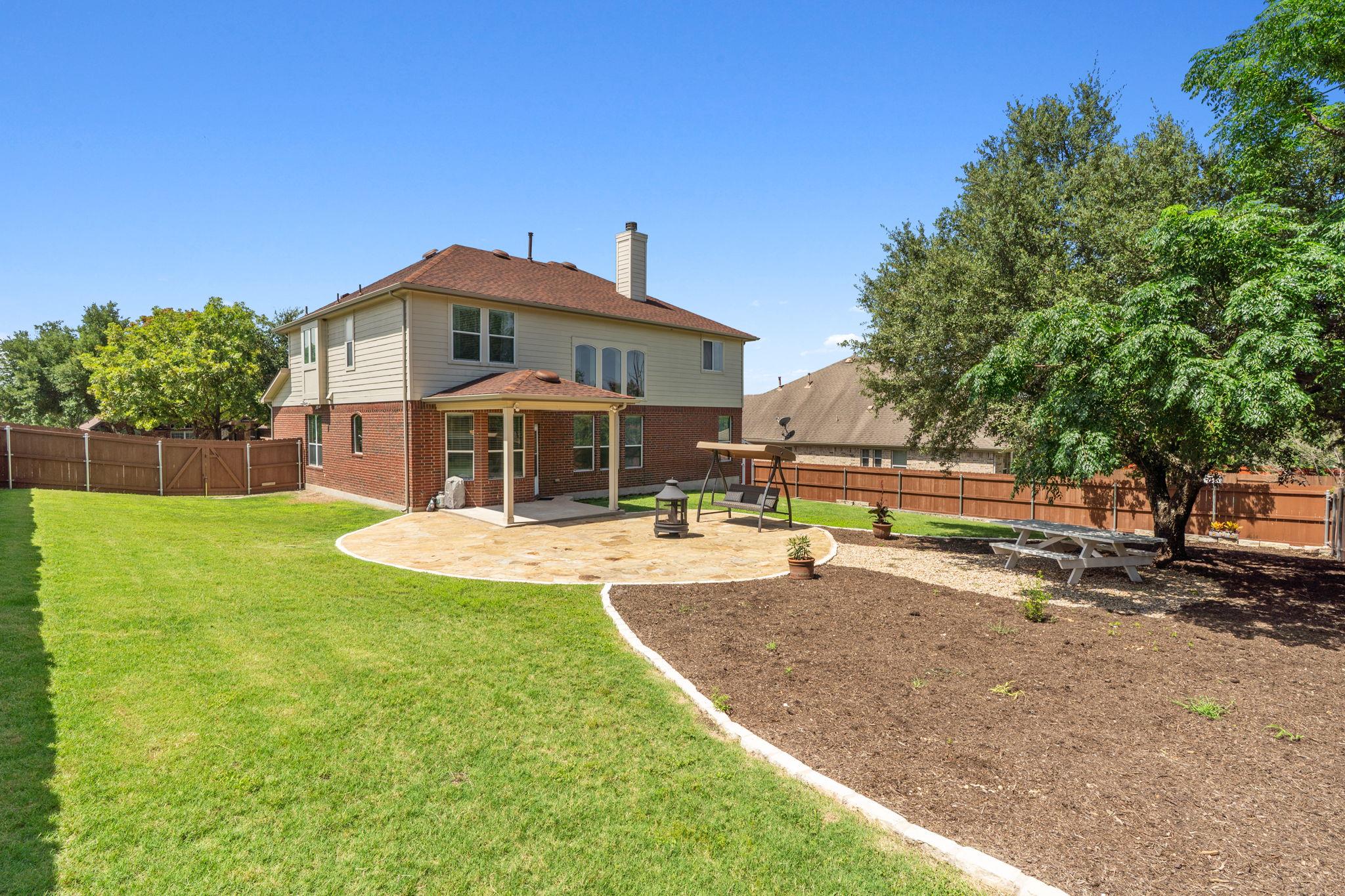 114 Briarpatch Ct, Austin, TX 78737