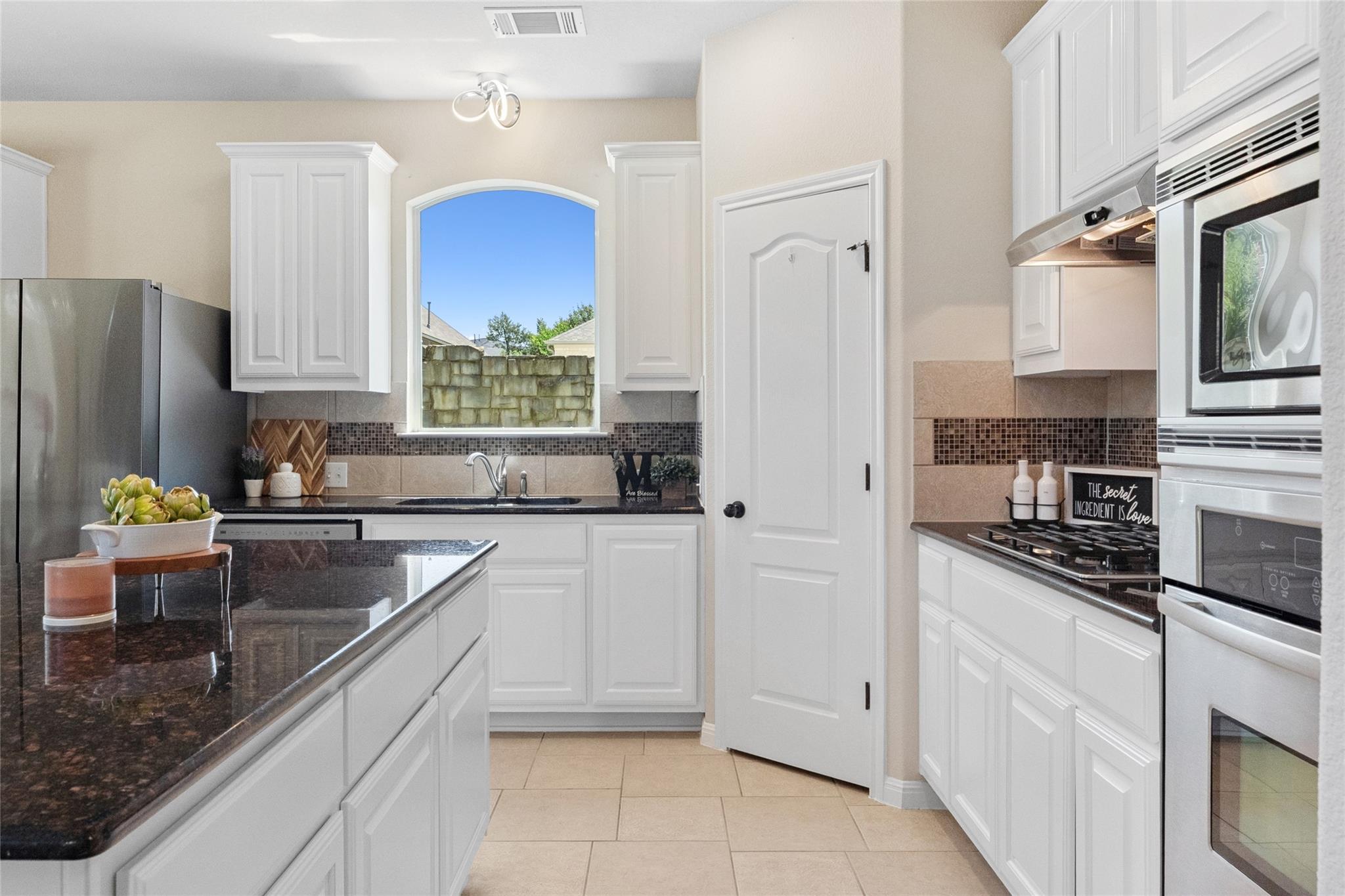 114 Briarpatch Ct, Austin, TX 78737