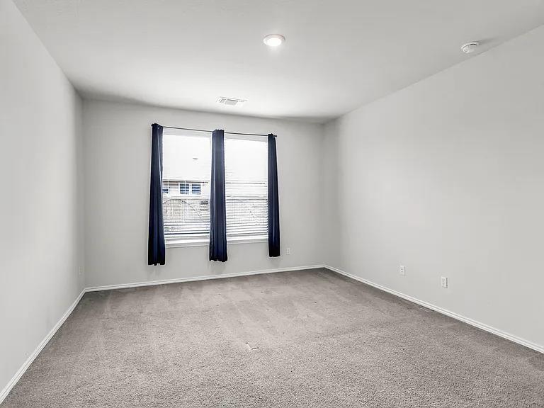 156 Janice Rd, Taylor, TX 76574